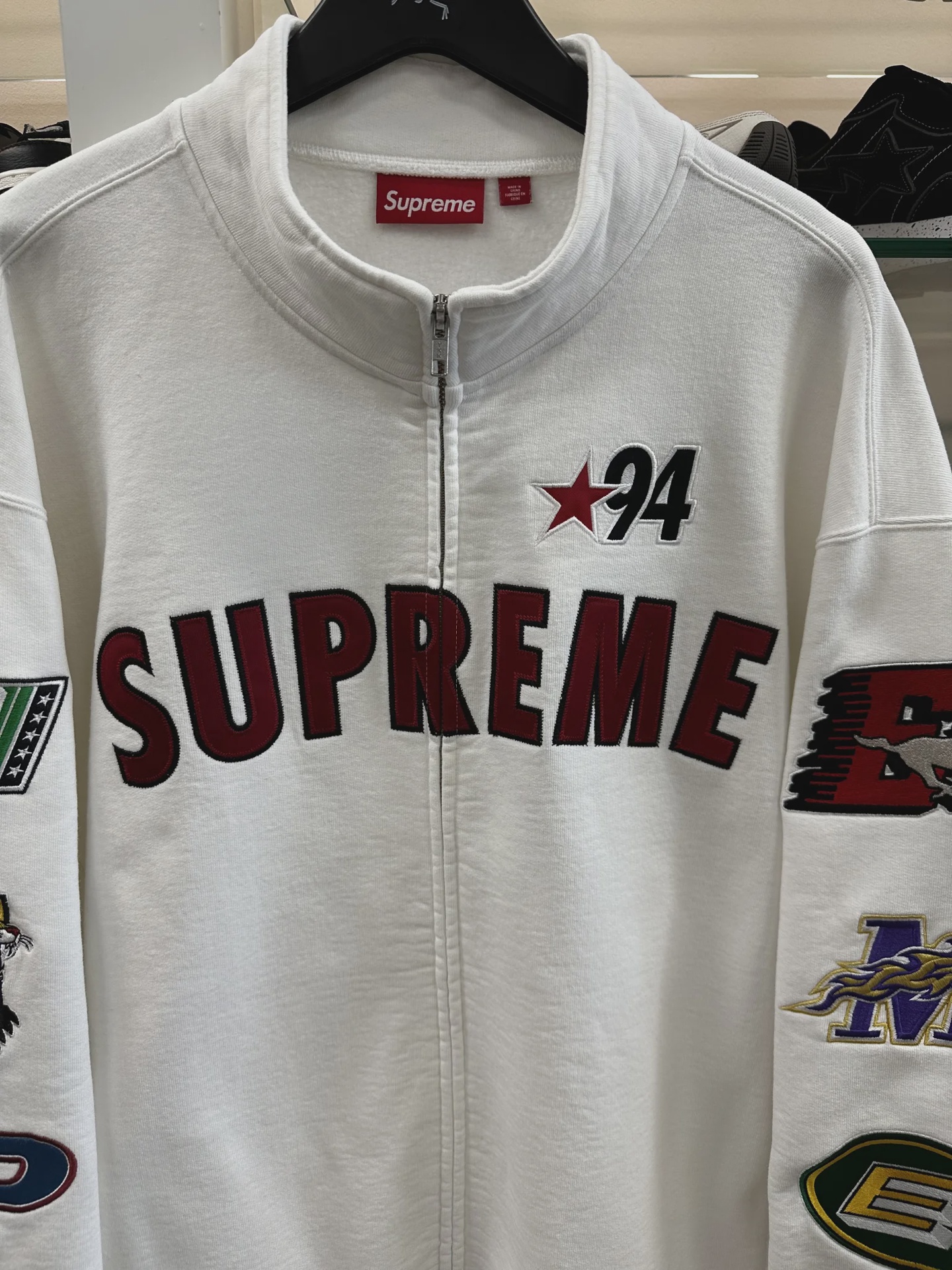 Supreme Mascots Zip Up Sweatshirt White • Pre-Owned [1560] - photo 8
