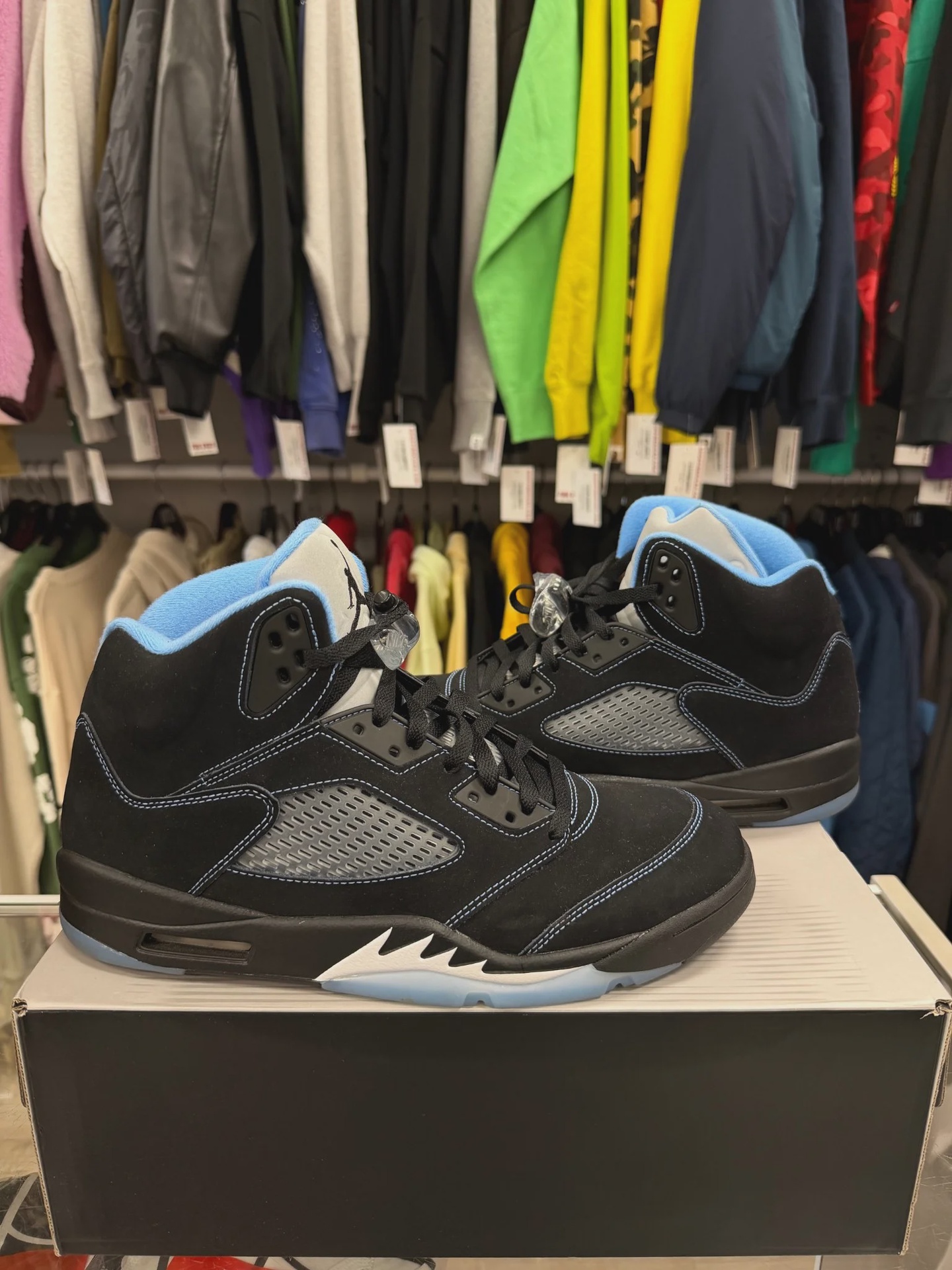 Jordan Air Jordan 5 Retro Black University Blue (2026) - Size US M 11.5