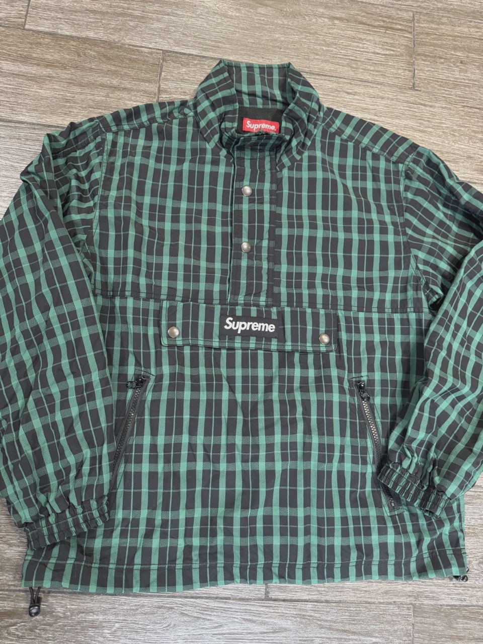 Supreme Windbreaker Plaid Green size Small • Pre-Owned [8870]
