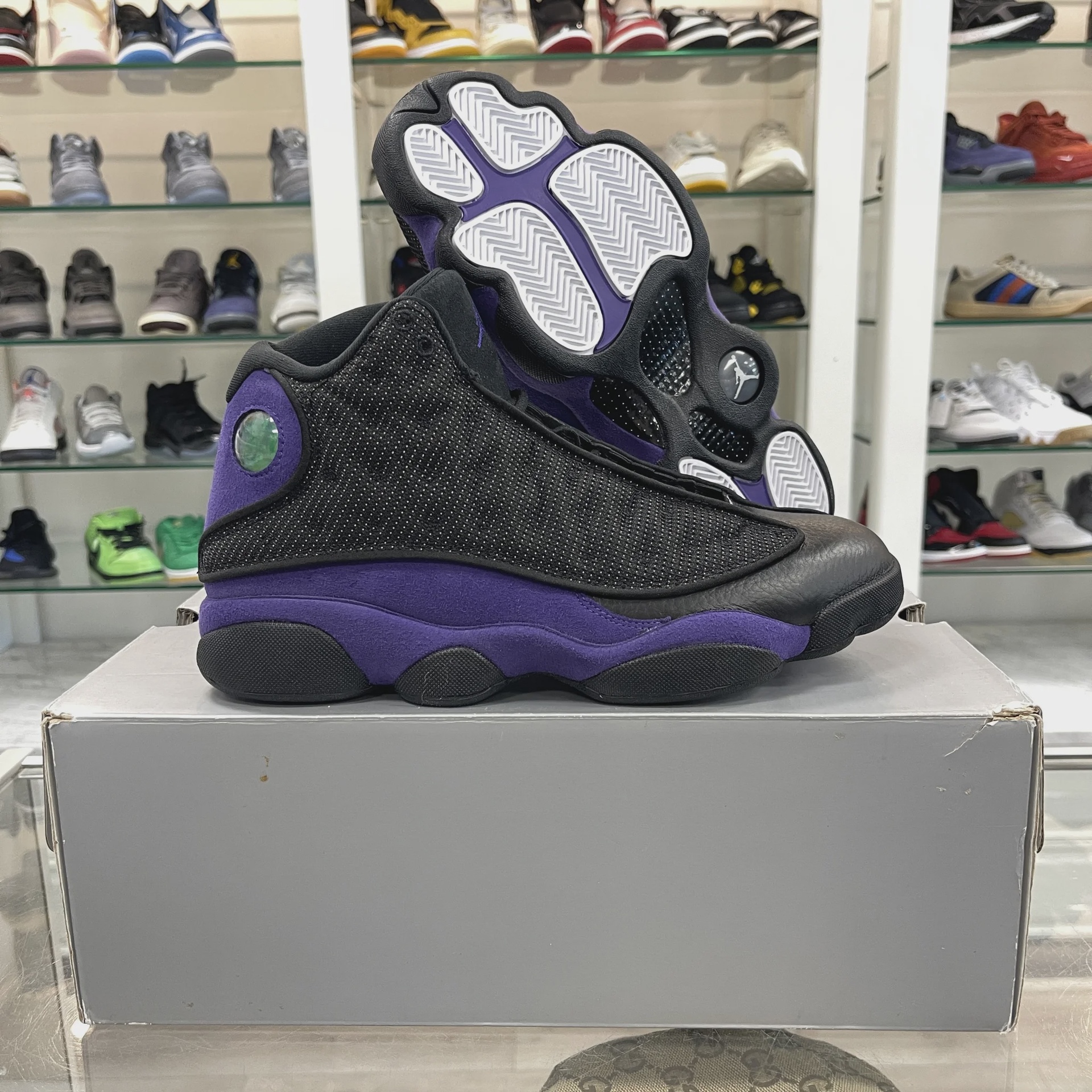 Air Jordan 13 Retro Court Purple • Pre-Owned [1215] - photo 1