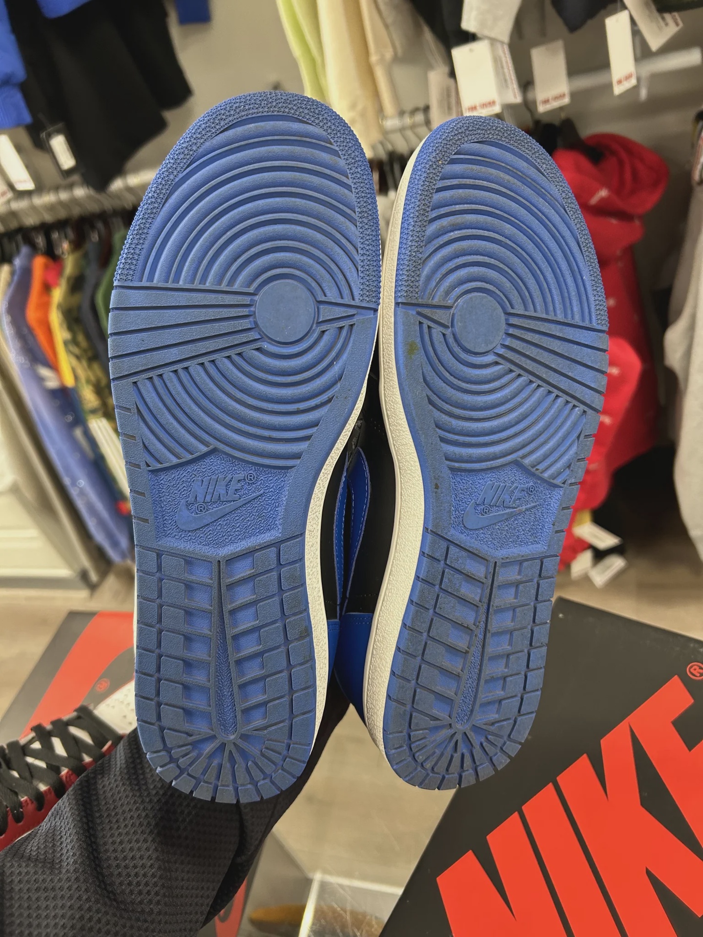 Air Jordan 1 Retro Low '85 Royal Blue • Pre-Owned [4498] - photo 2