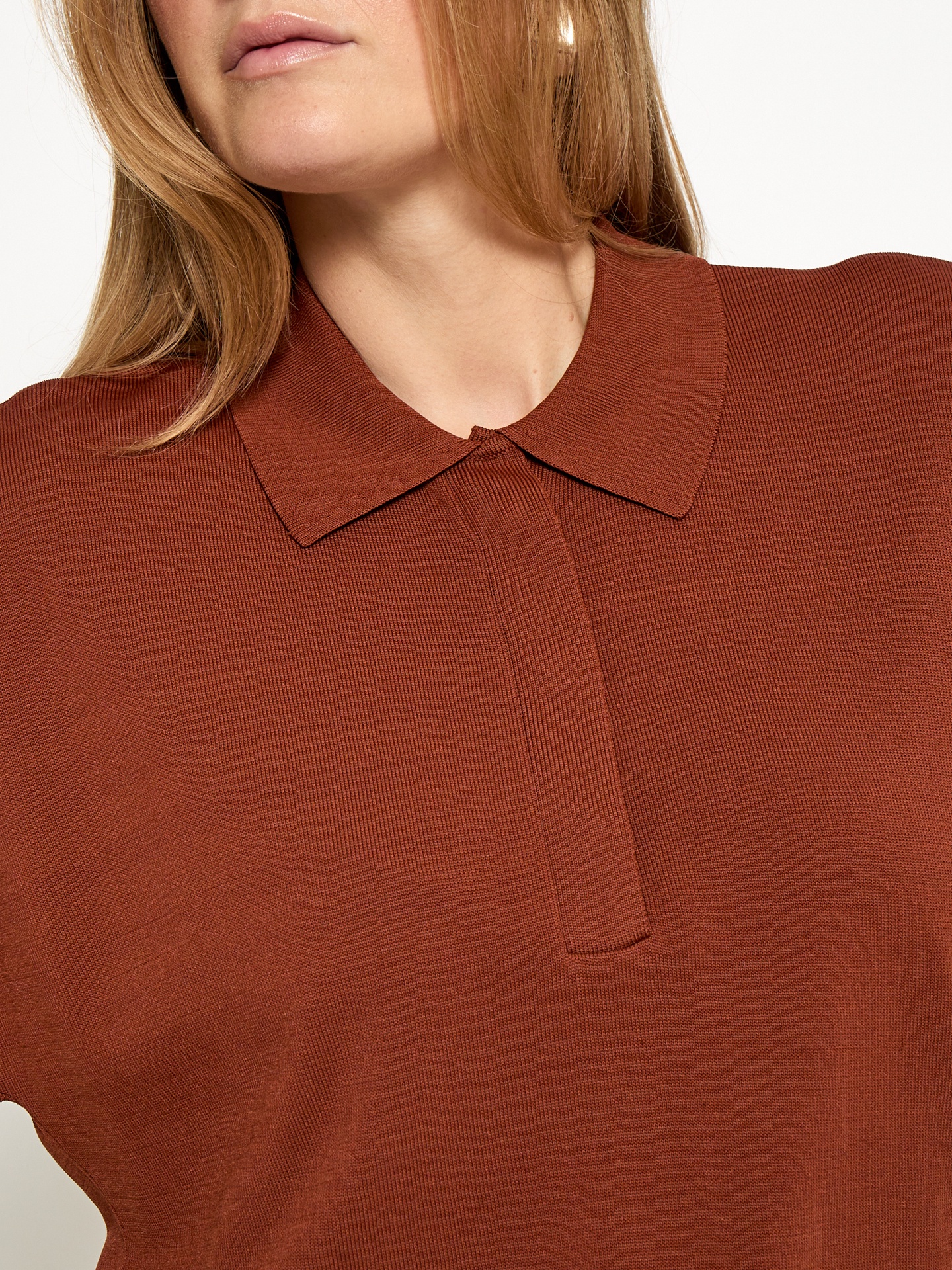 Naia Polo Top · Cherry Mahogany
