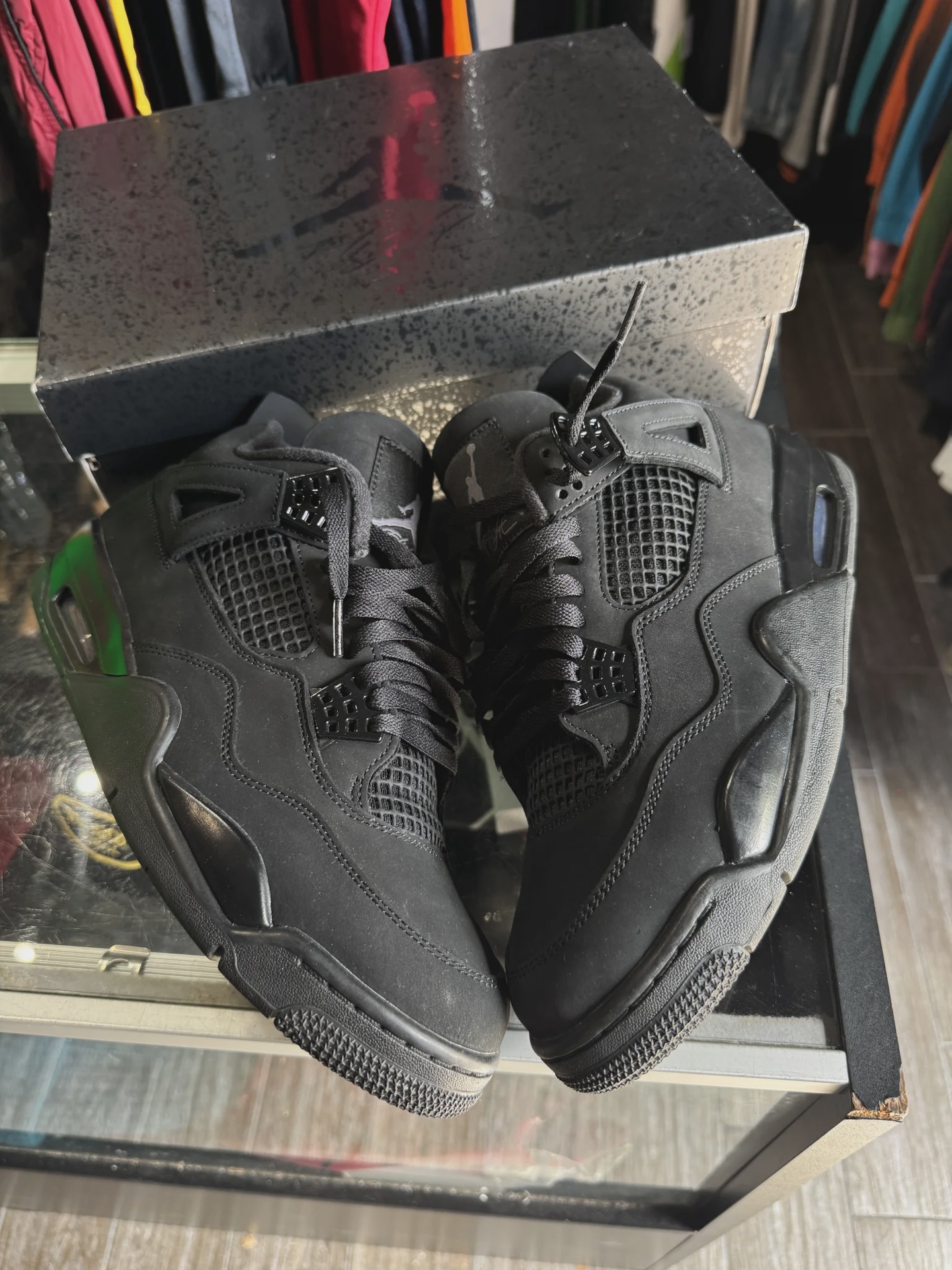 Air Jordan 4 Retro Black Cat (2025) • Pre-Owned [6461] - photo 2