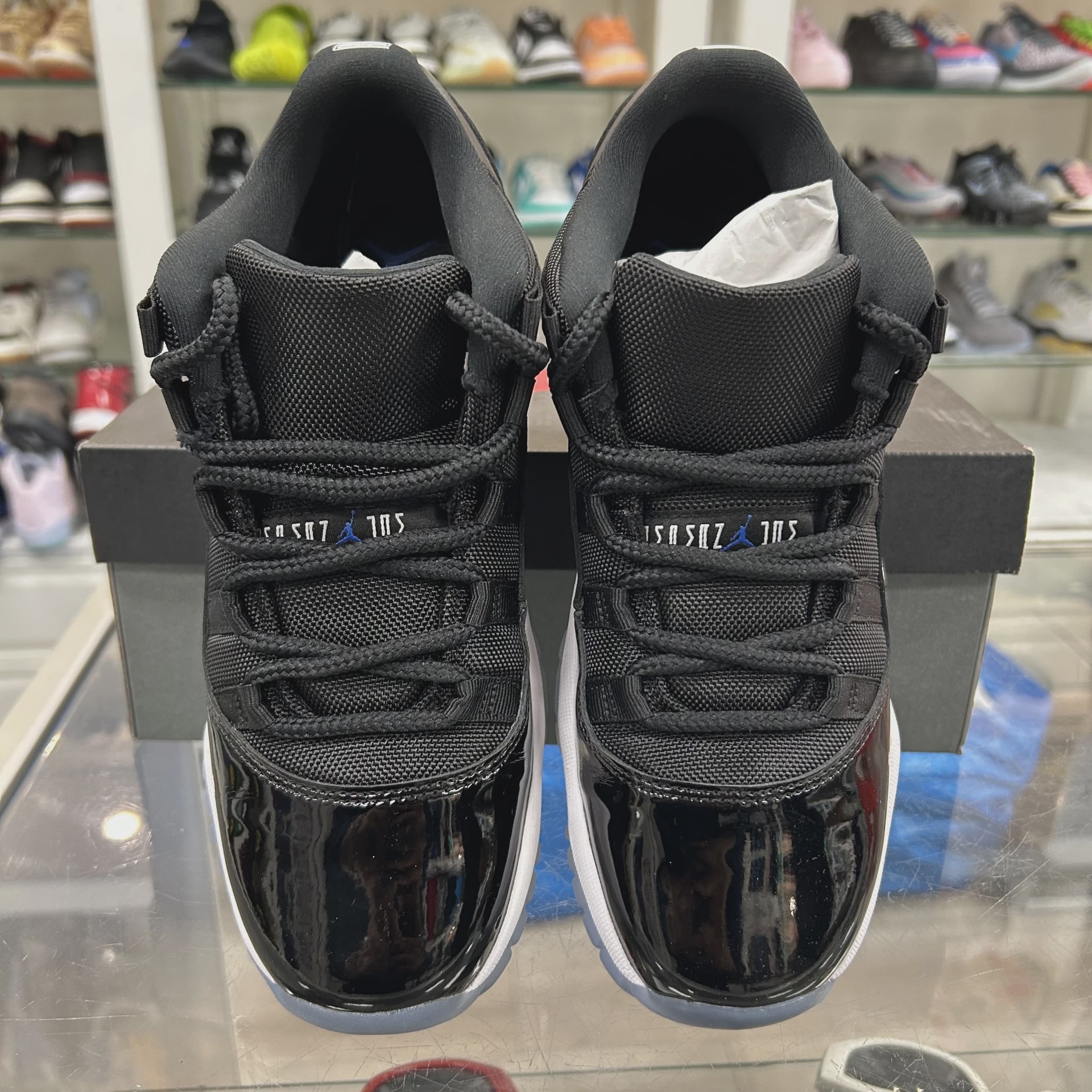 Air Jordan 11 Retro Low Space Jam (Grade School) • Pre-Owned [6917] 3