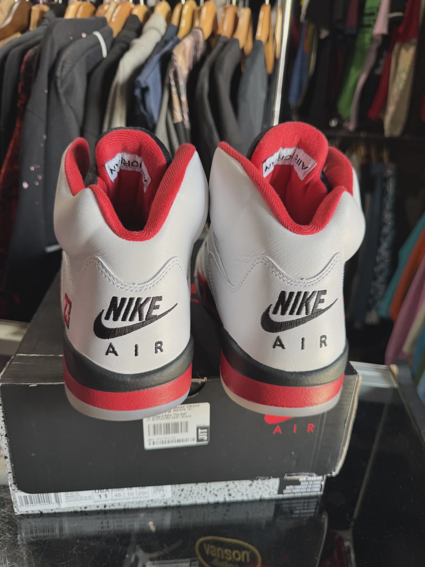 Air Jordan 5 Retro Fire Red Black Tongue (2025) • Pre-Owned [0851] - photo 4