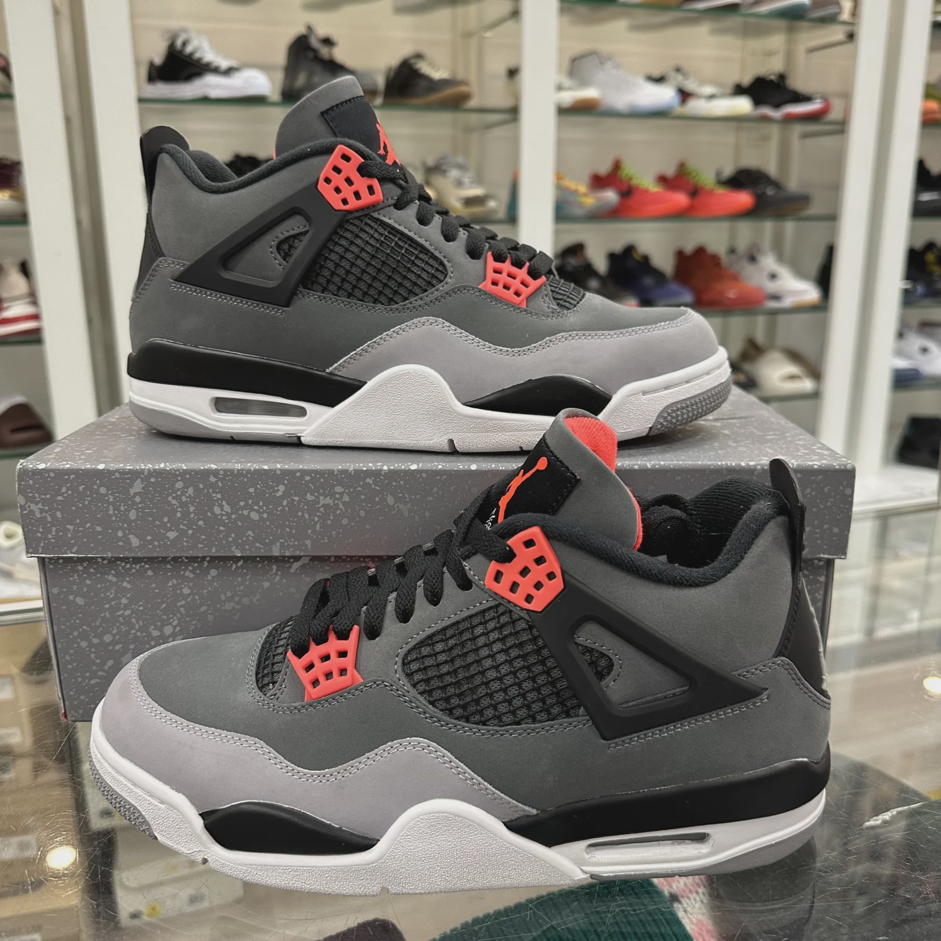 Air Jordan 4 Retro Infrared • Pre-Owned [8262] - photo 8
