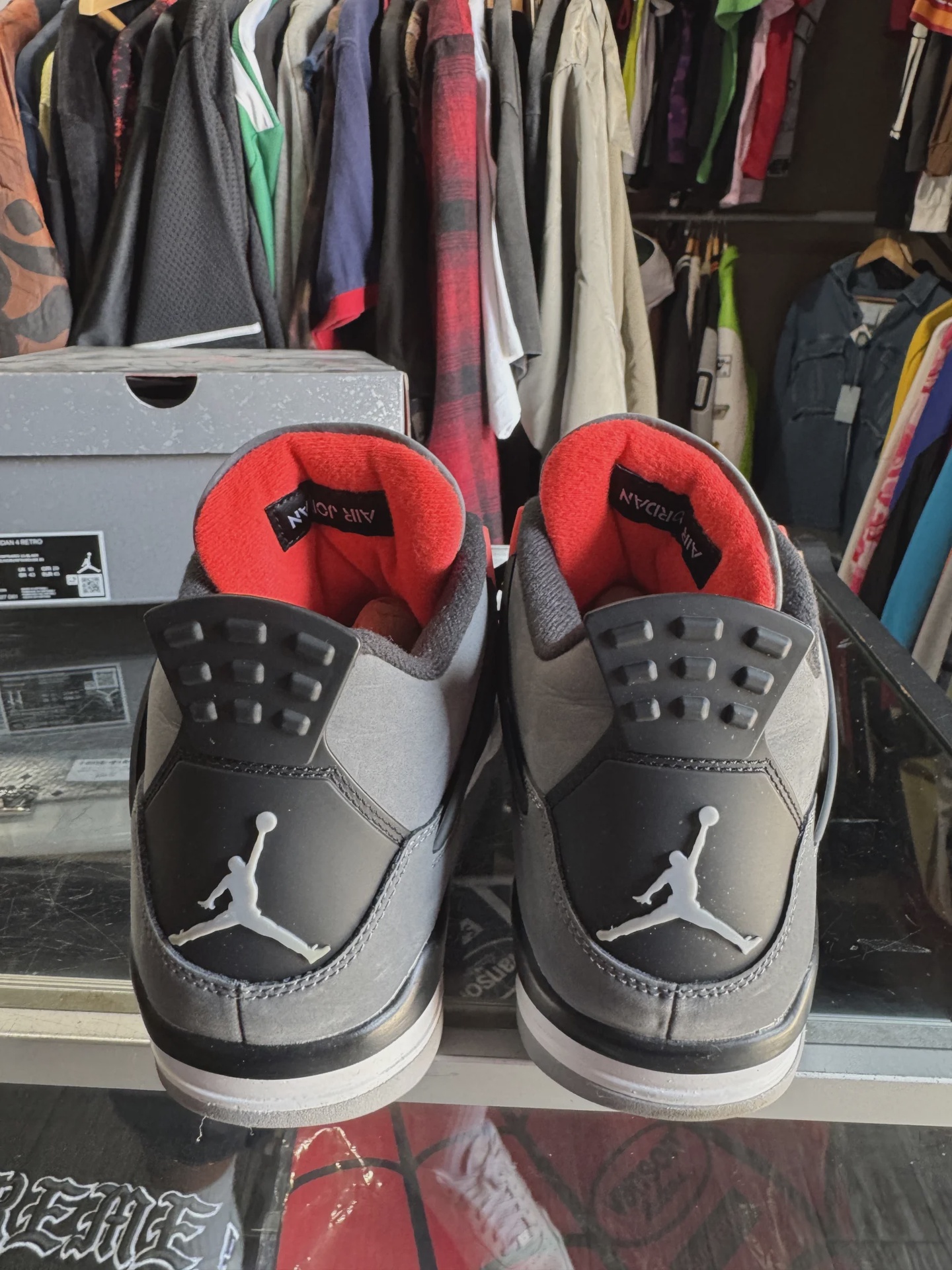 Air Jordan 4 Retro Infrared • Pre-Owned [5858] - photo 3