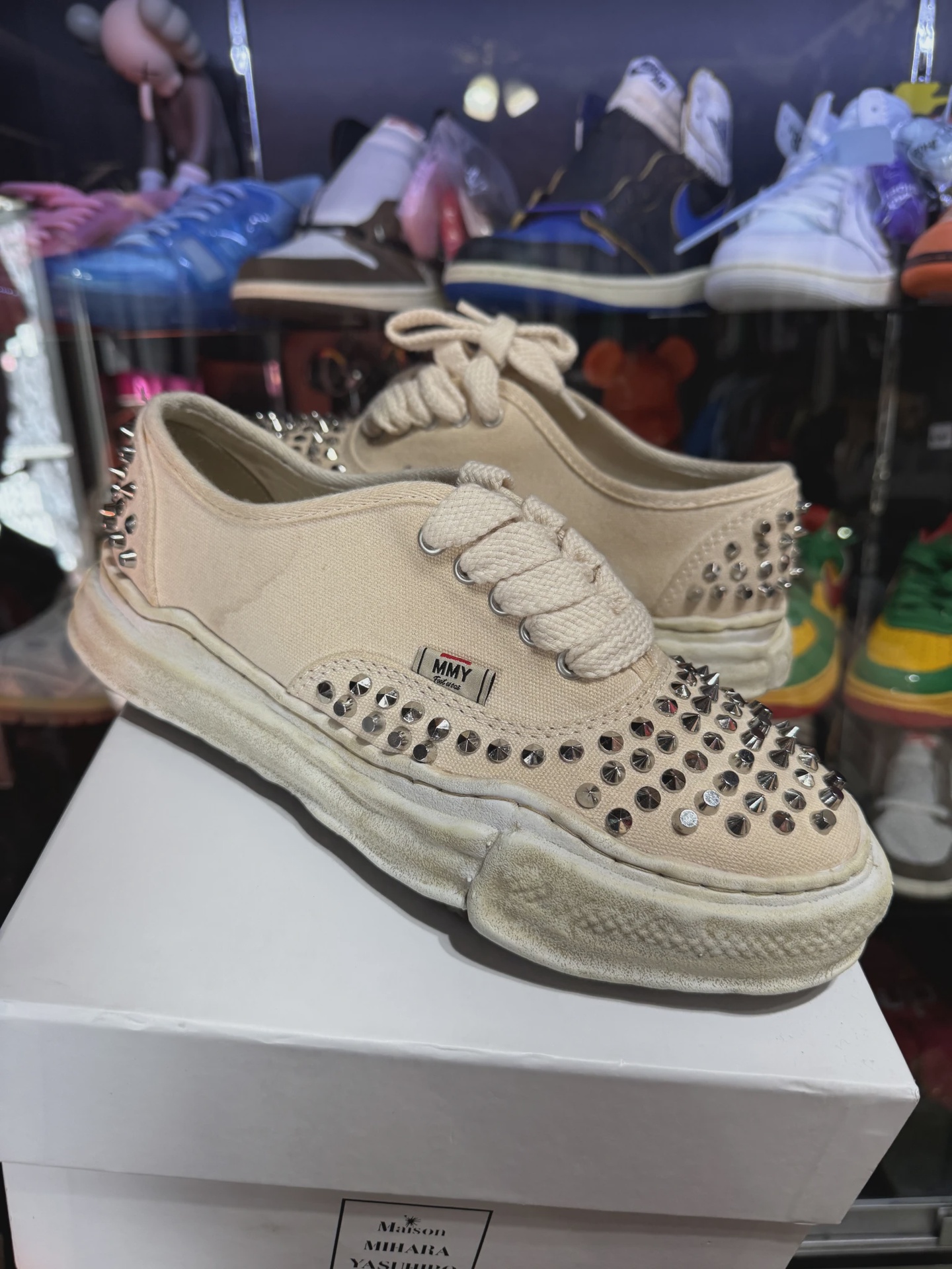 Maison Mihara Cream Studded Lows • Pre-Owned [5407]