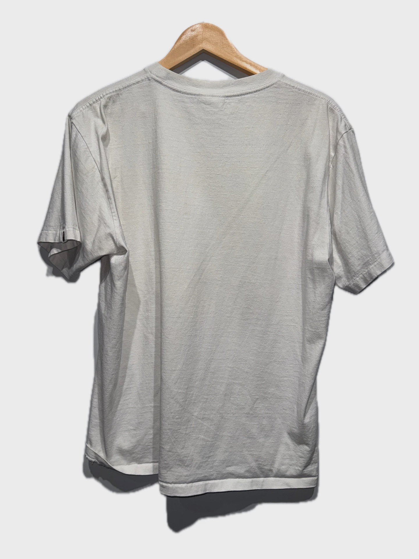 Bape Shark White Tee size Large • Pre-Owned [2739] 2