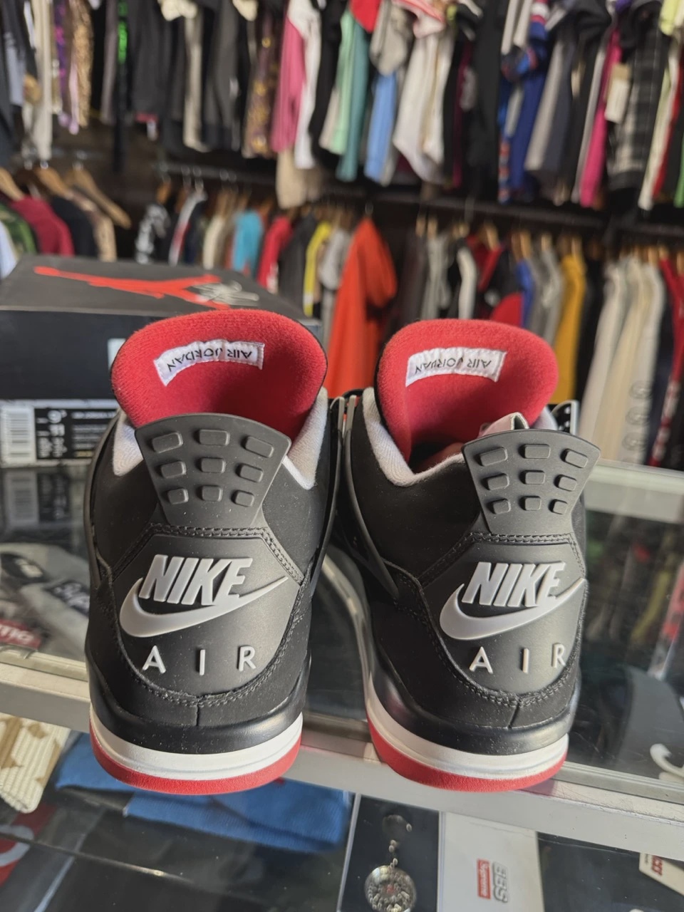 Jordan 4 Retro Bred (2019) • Pre-Owned [8365] 2