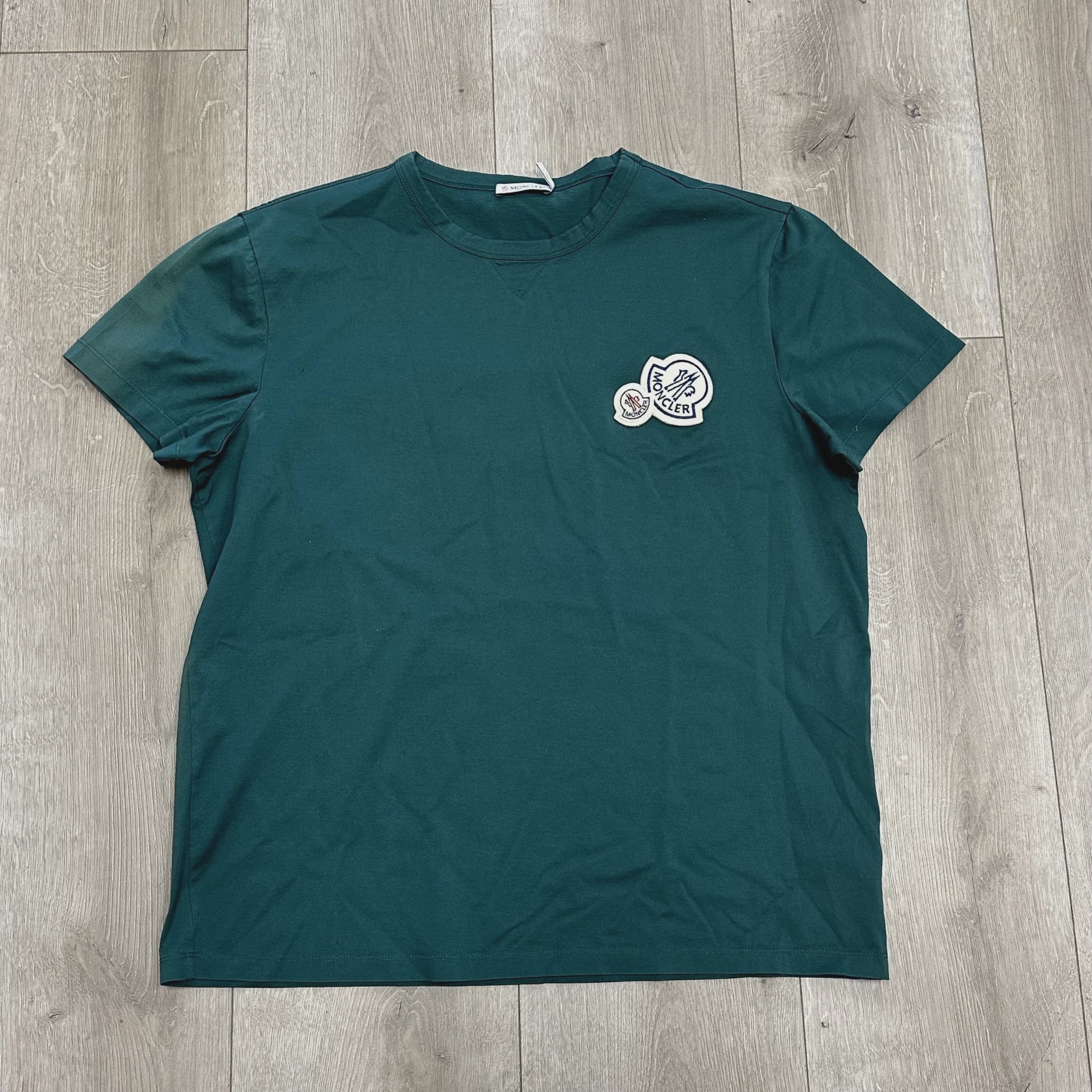 Moncler tee • Pre-Owned [4715]