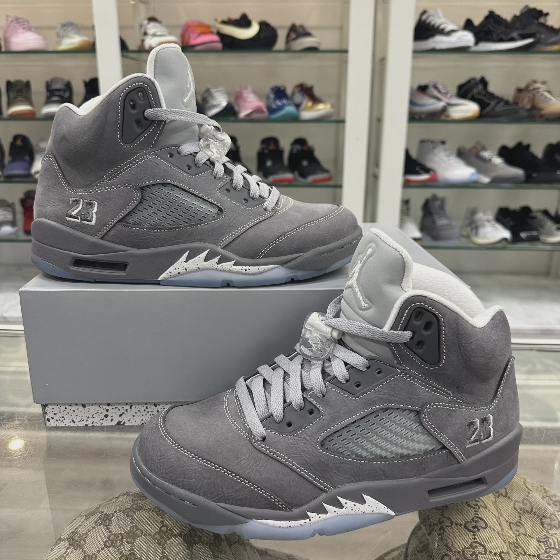 Air Jordan 5 Retro Wolf Grey (2026) • Pre-Owned [7411] - photo 1