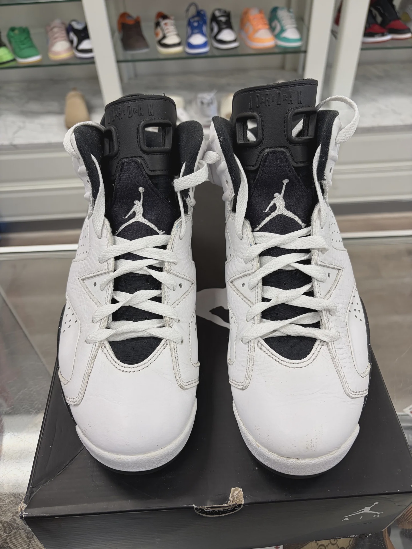 Air Jordan 6 Retro Reverse Oreo • Pre-Owned [4689] - photo 6