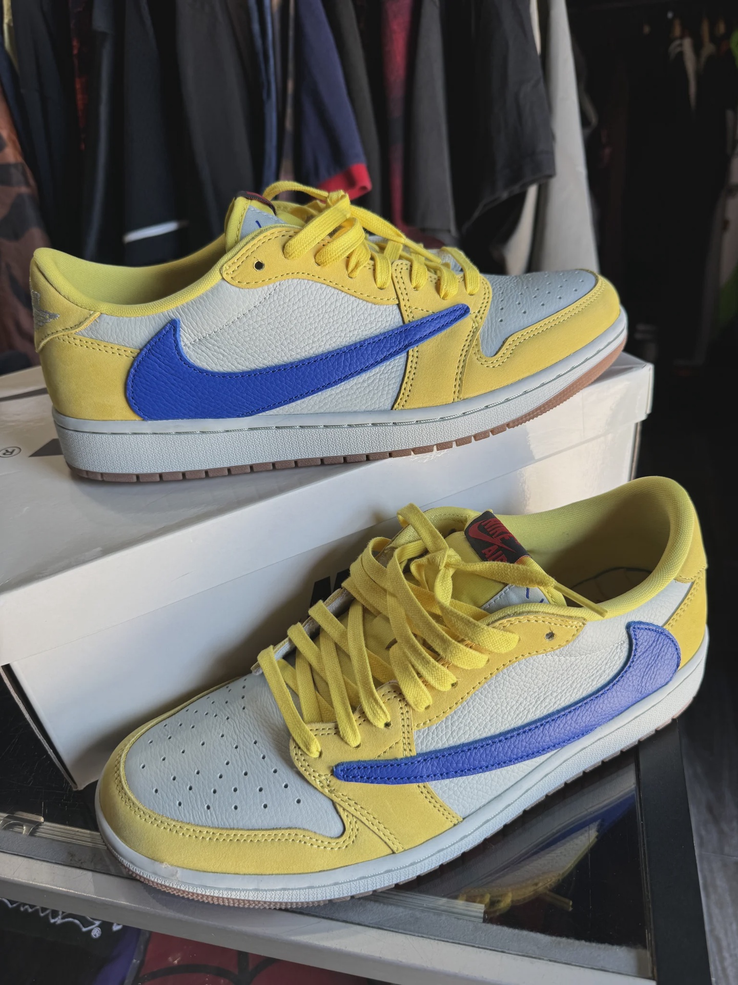 Jordan Air Jordan 1 Retro Low Original SP Travis Scott Canary (Women's) - Size 11.5W