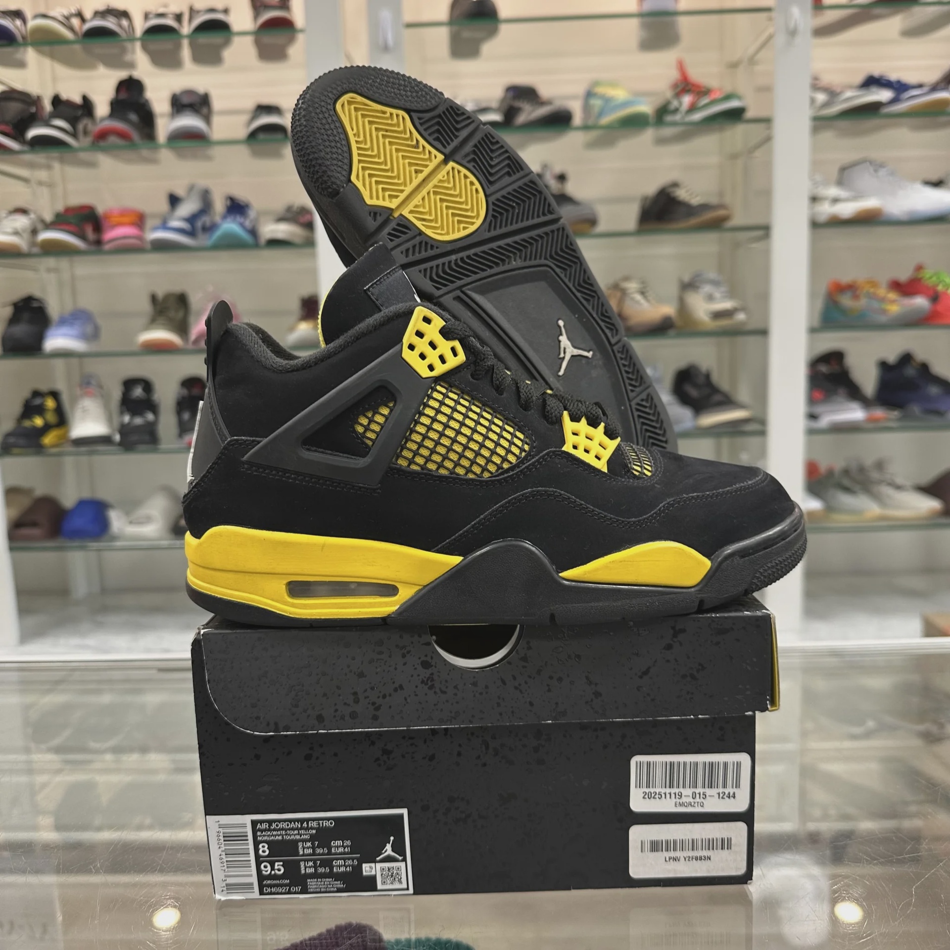 Jordan Air Jordan 4 Retro Thunder (2023) - Size US M 8