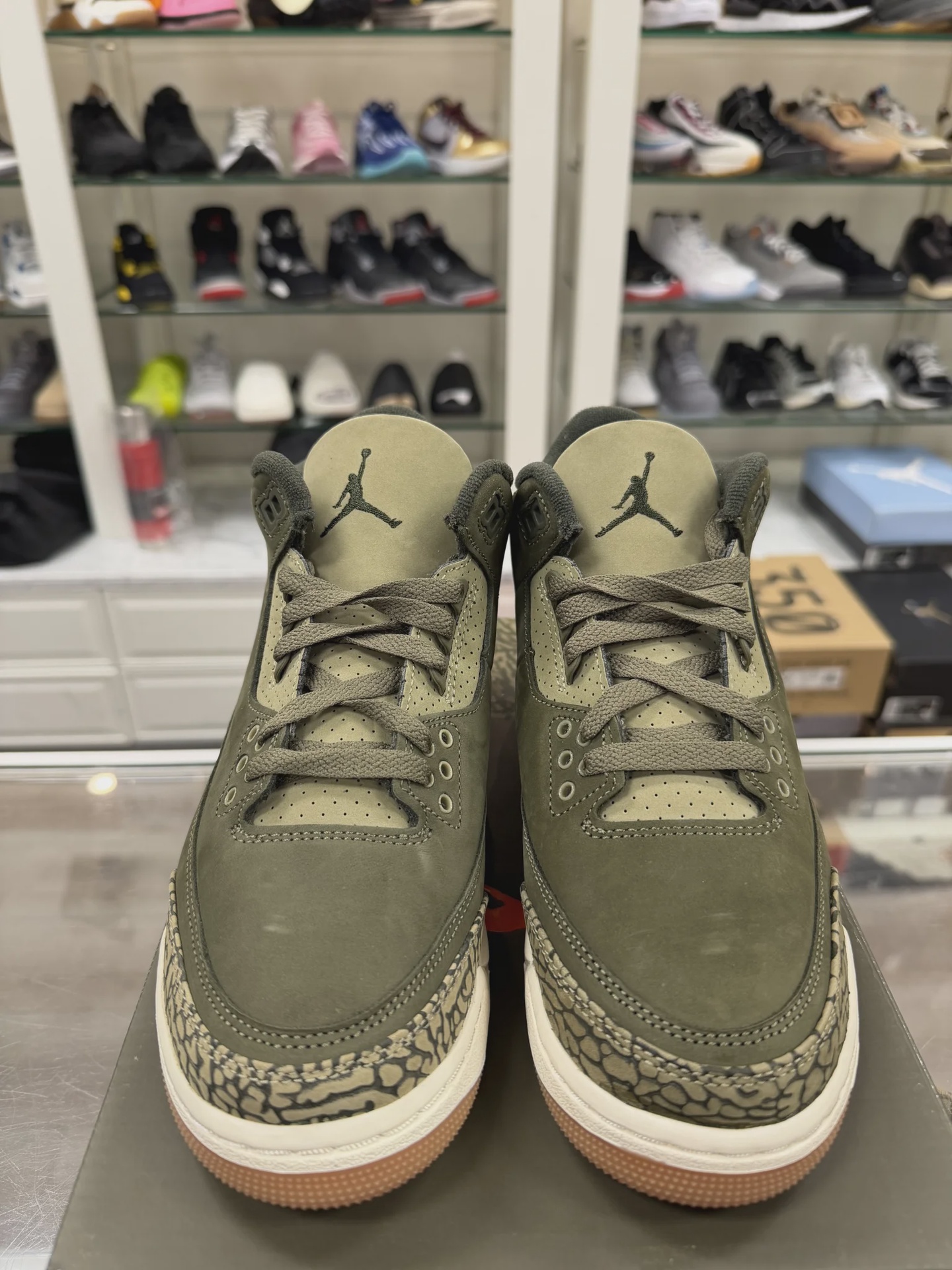 Air Jordan 3 Retro Family Affair (Grade School) • Pre-Owned [6092] - photo 2