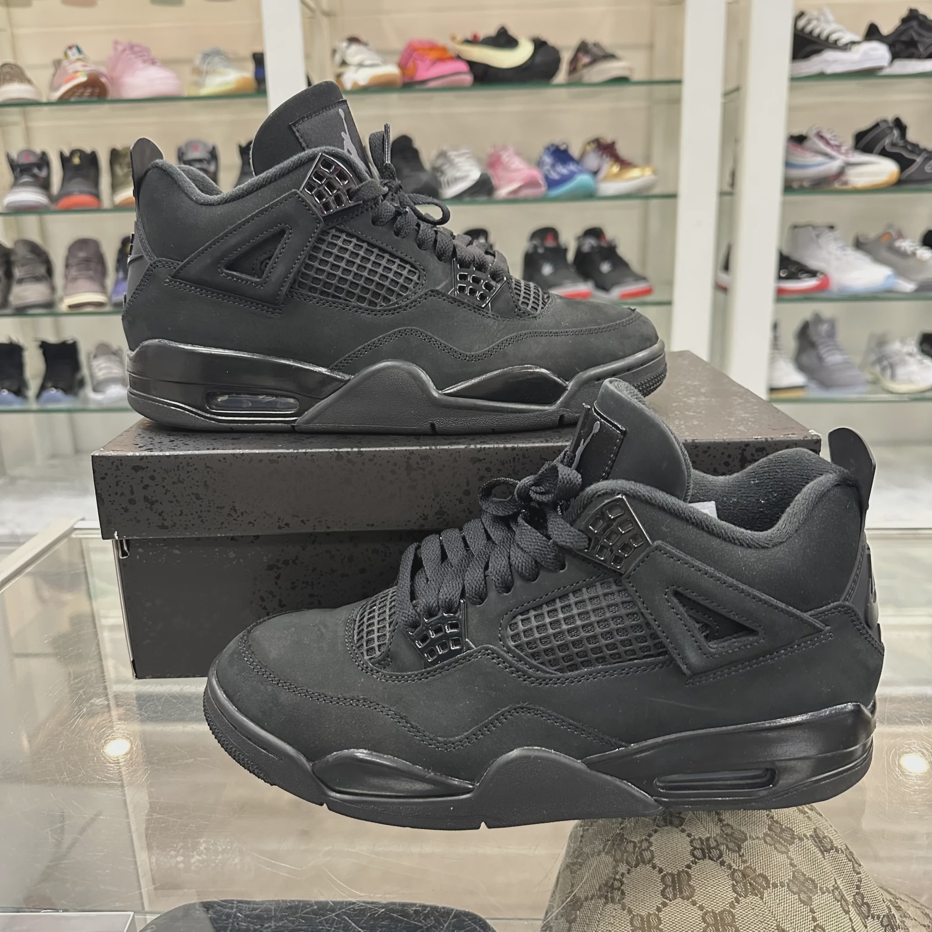 Air Jordan 4 Retro Black Cat (2025) • Pre-Owned [1489] - photo 5