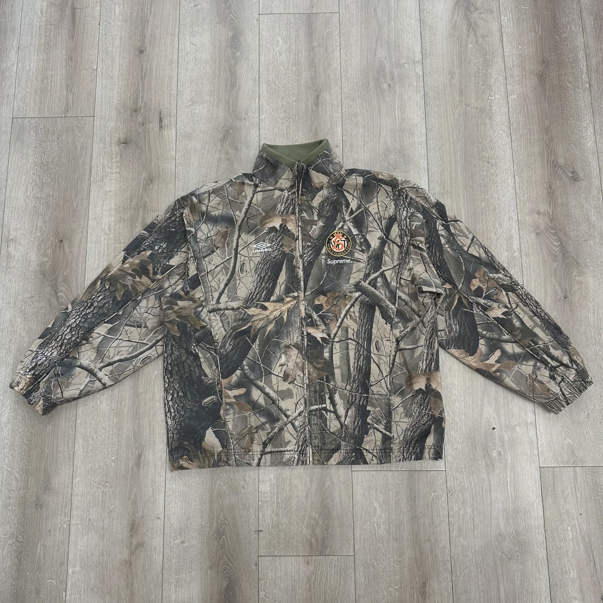Supreme/Umbro Cotton Ripstop Track Jacket in Realtree Hardwoods Camo • Pre-Owned [3349] - photo 1