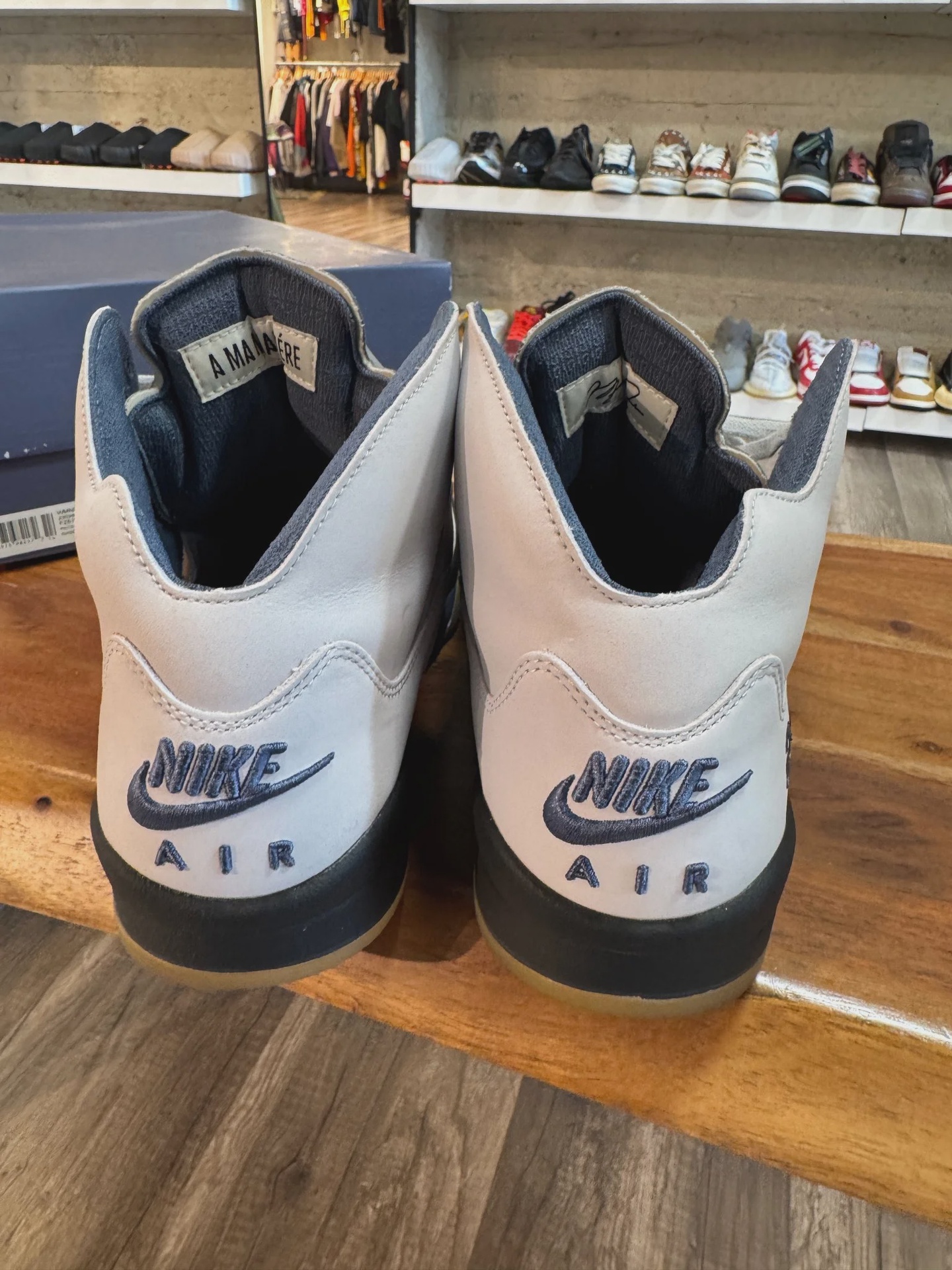 Air Jordan 5 Retro A Ma Maniére Dawn (Women's) • Pre-Owned [9864] - photo 3