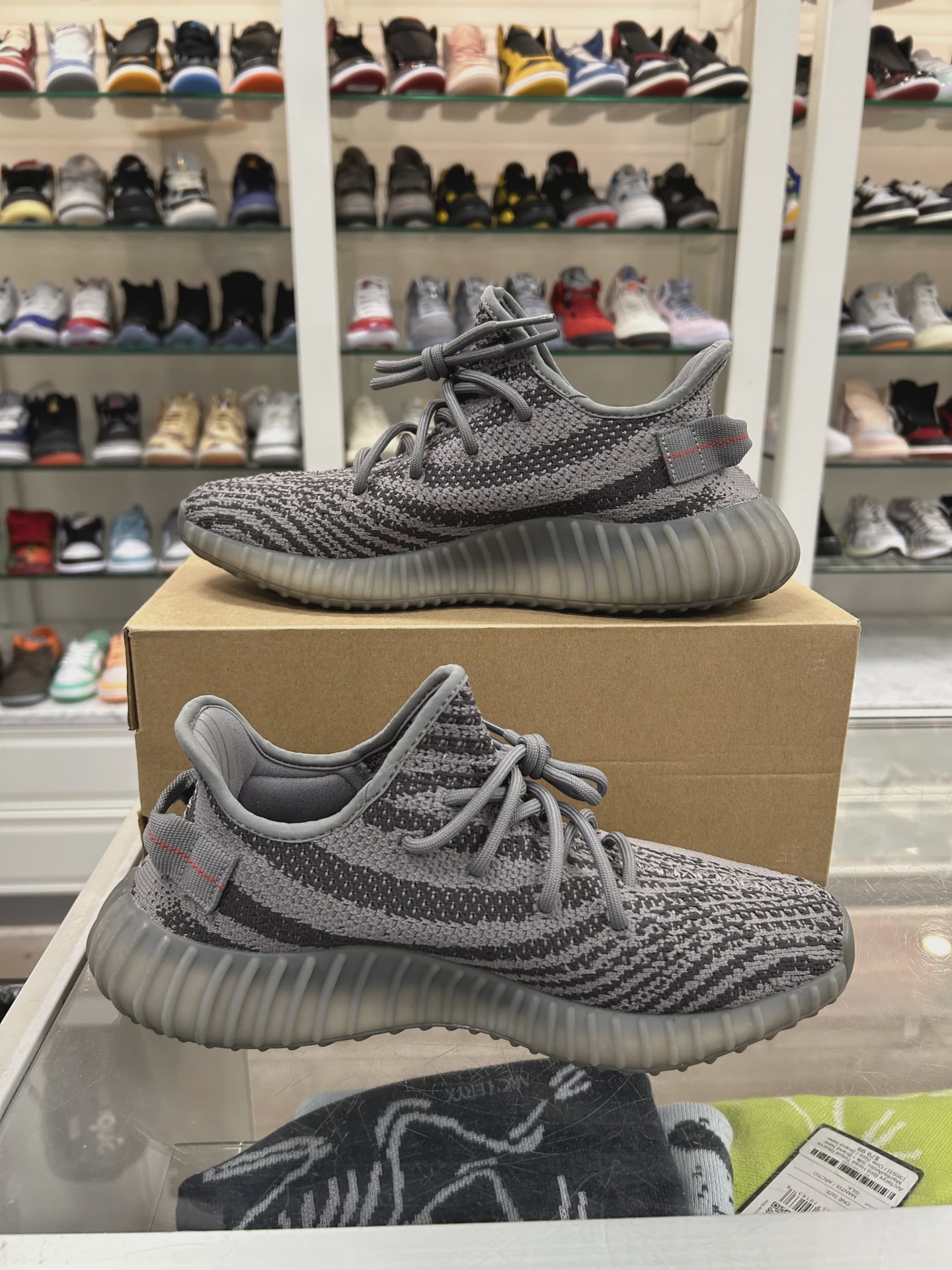 adidas Yeezy Boost 350 V2 Beluga 2.0 • Pre-Owned [7126] 7