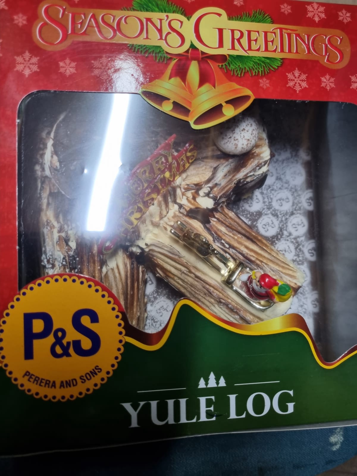 P&S Yule Log 900g (Only on Shop Visits)