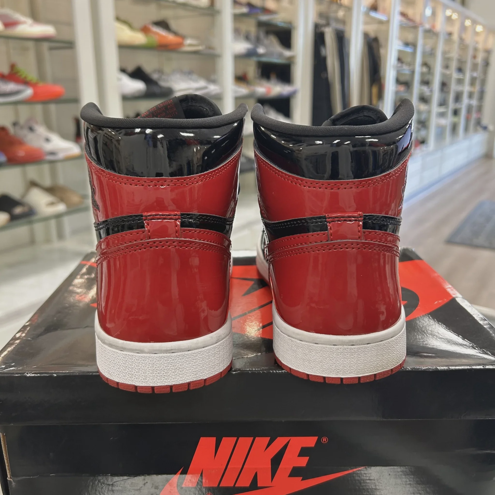 Jordan 1 Patened Bred • Pre-Owned [8154] - photo 4