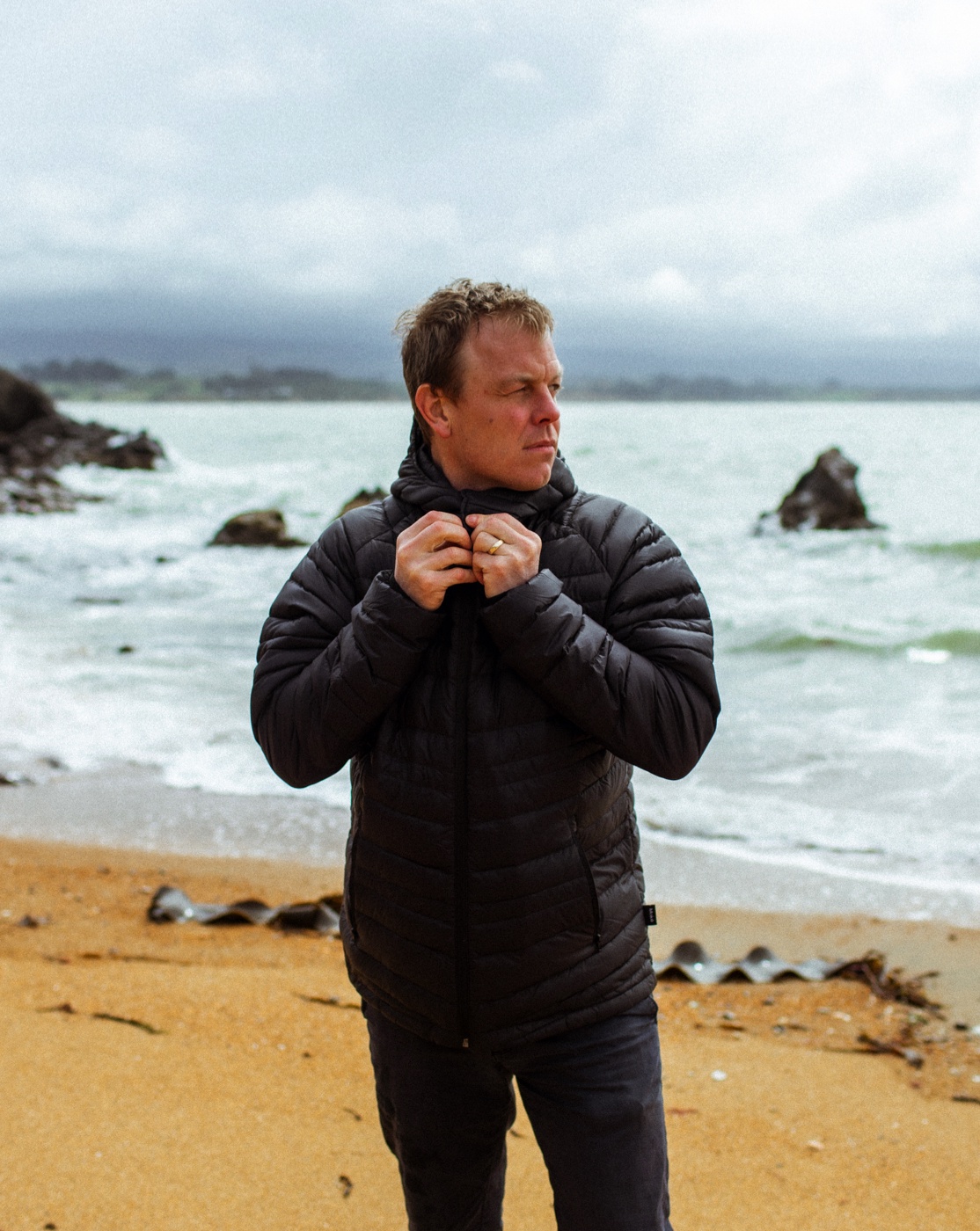 MOKE KEITH MEN PACKABLE DOWN