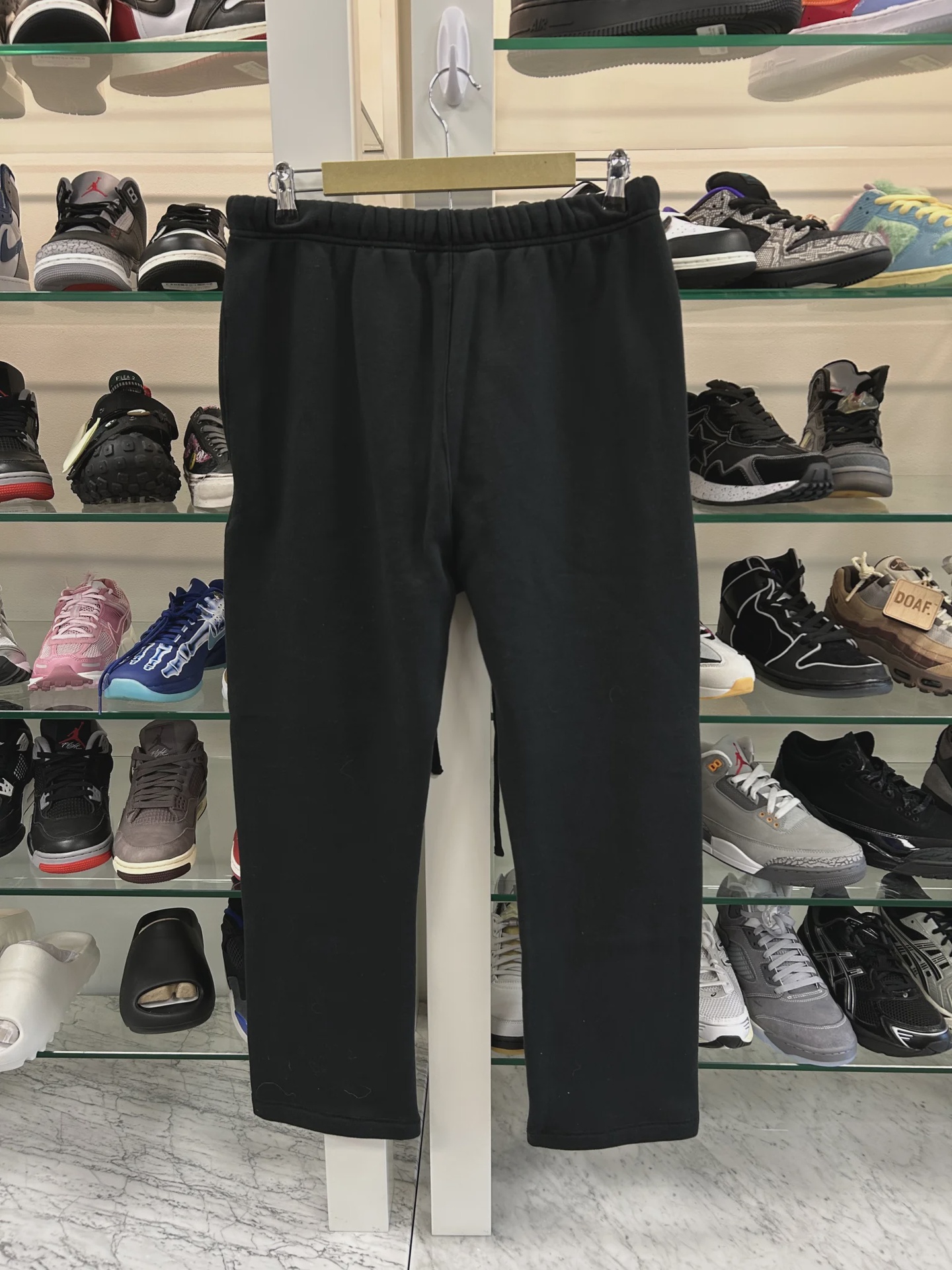 Essentials Black Sweatpants • Pre-Owned [9131] - photo 2