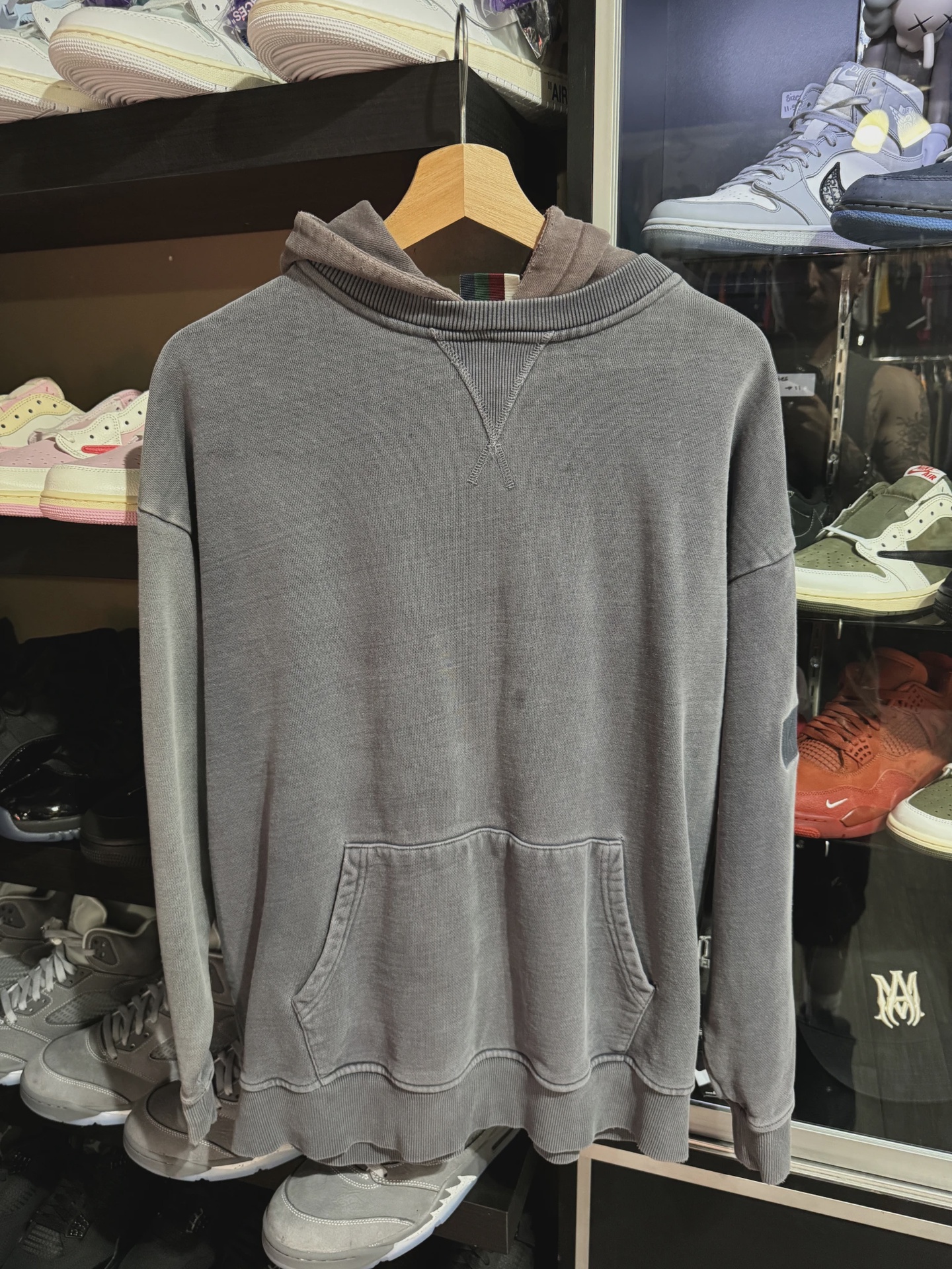 Kith Distressed Hooded Sweatshirt Grey size S • Pre-Owned [4669]