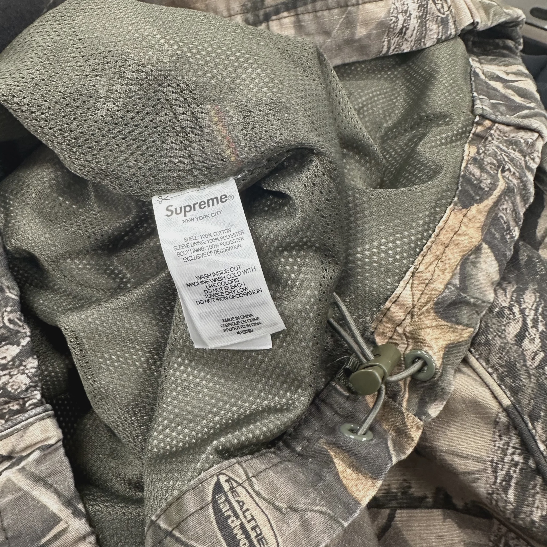 Supreme/Umbro Cotton Ripstop Track Jacket in Realtree Hardwoods Camo • Pre-Owned [3349] - photo 6