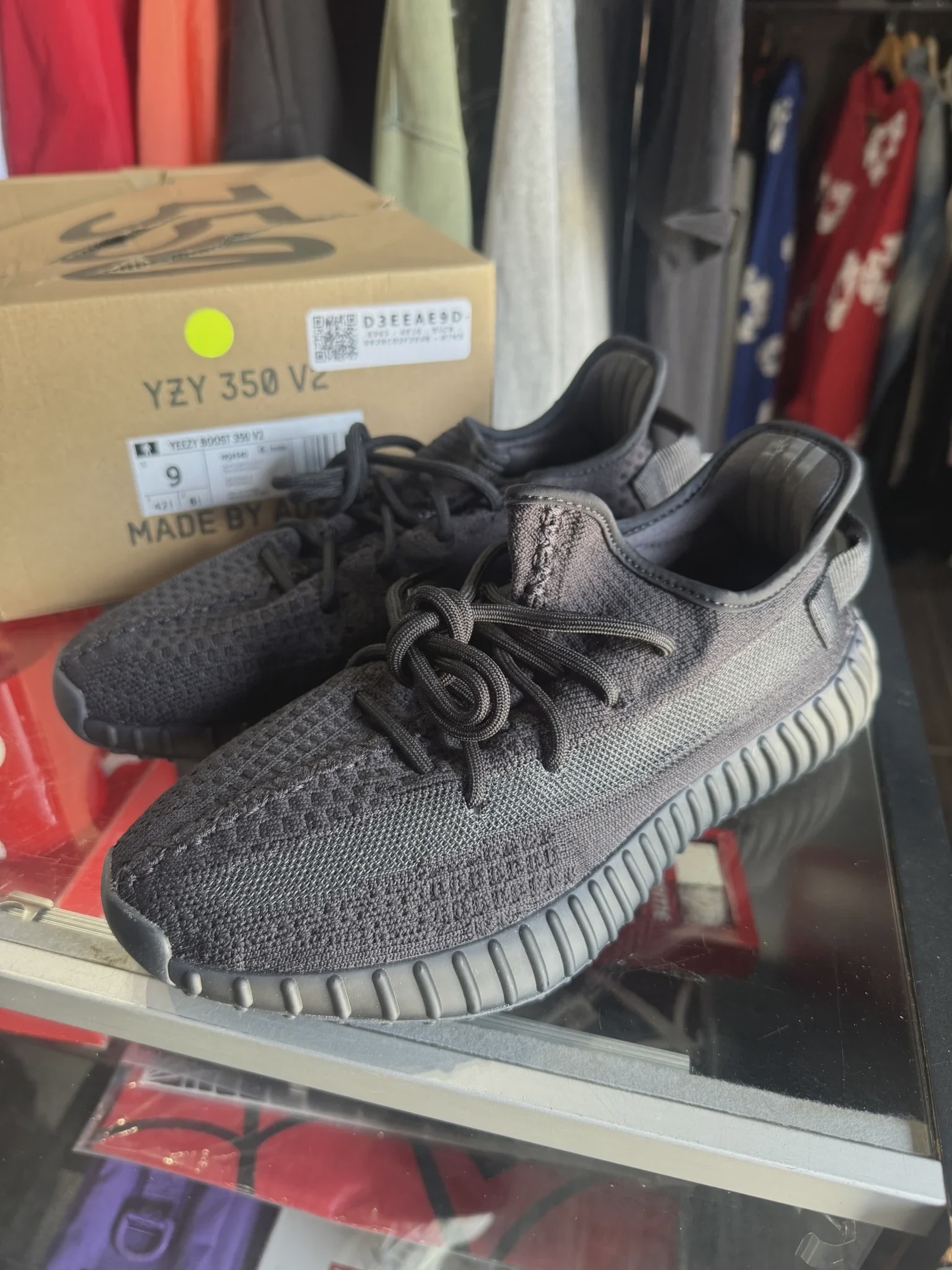 adidas Yeezy Boost 350 V2 Onyx • Brand New [8745] - photo 1