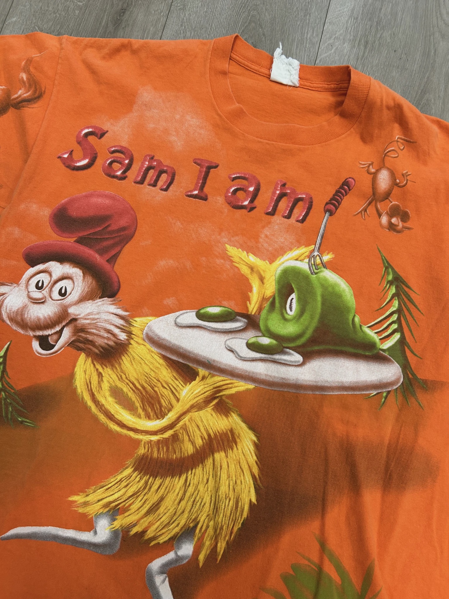 vintage graphic Dr. Seuss's "Green Eggs and Ham"  • Pre-Owned [9253] 5