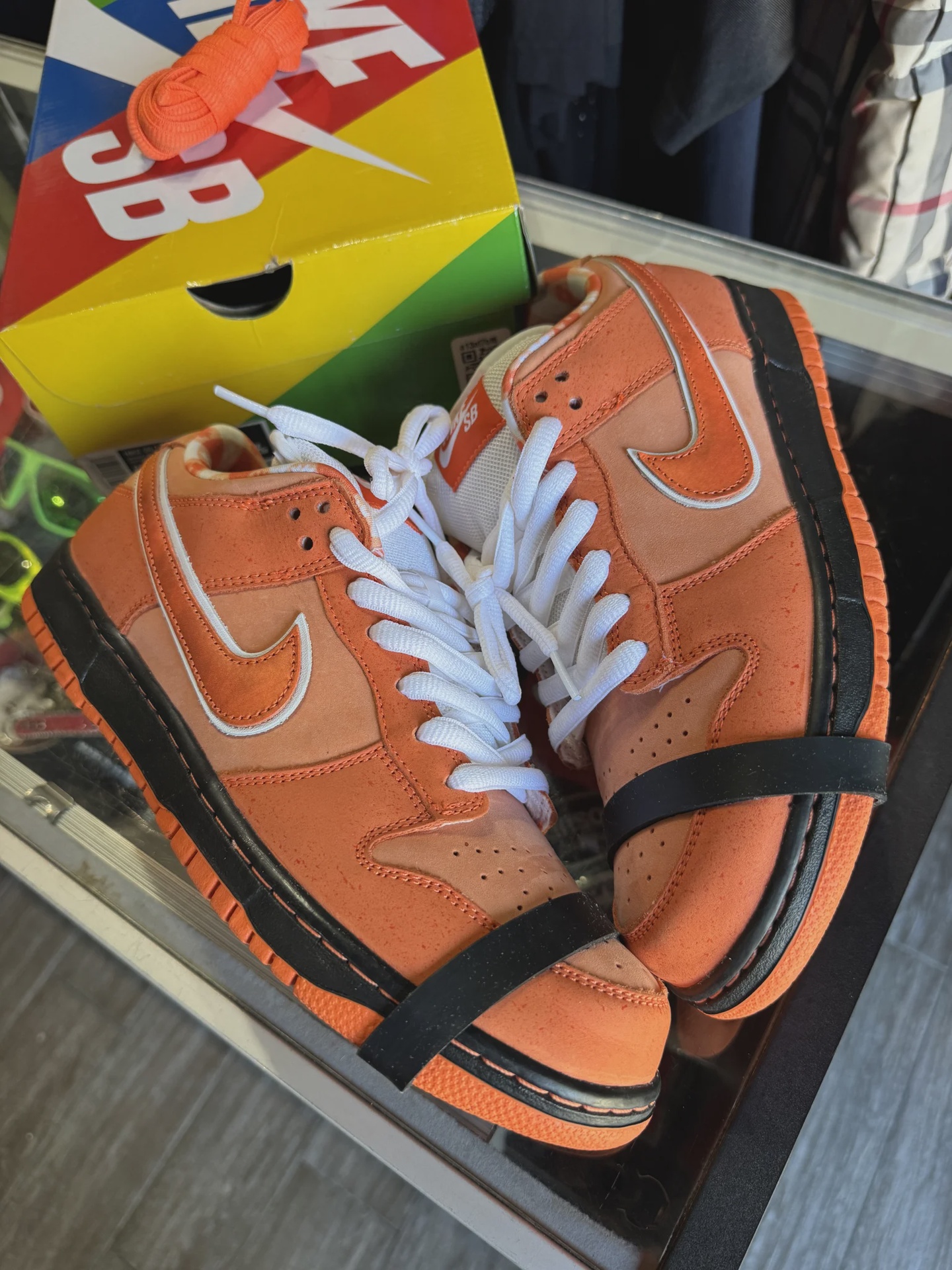 Nike SB Dunk Low Concepts Orange Lobster • Pre-Owned [2839] - photo 2