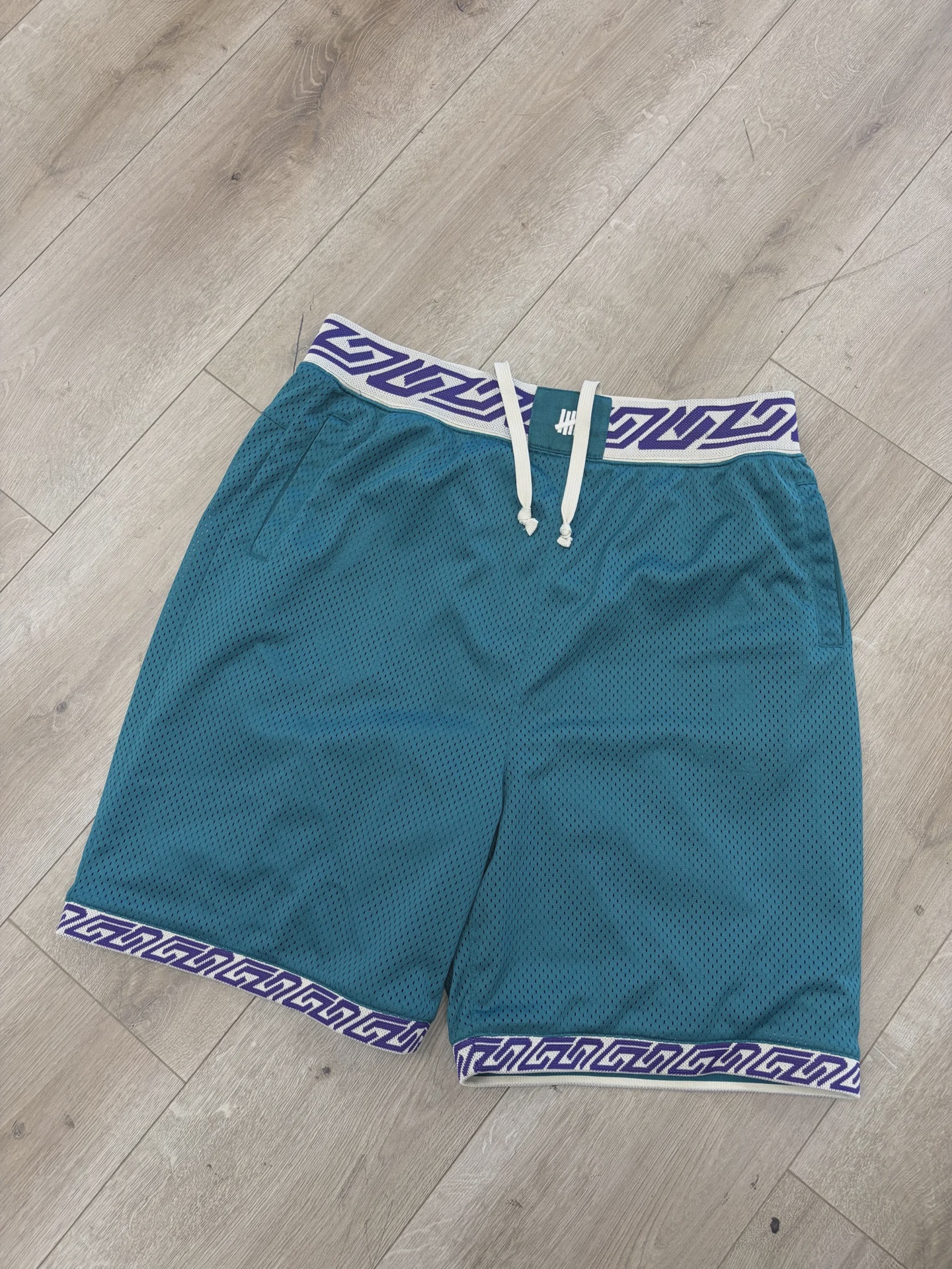 Undefeated shorts • Pre-Owned [8476] - photo 1