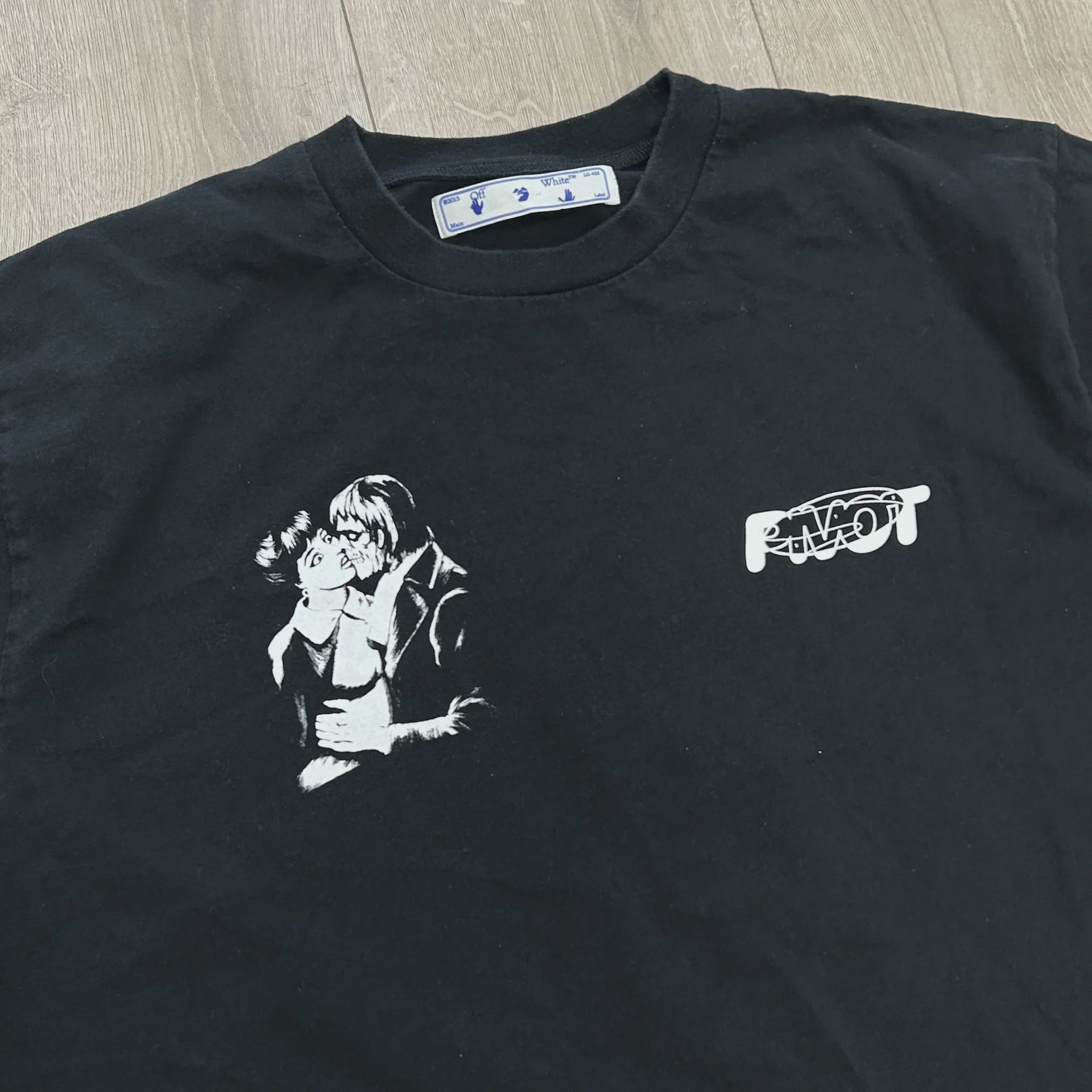 Off-White "Kiss 21" Short-Sleeve Graphic T-Shirt • Pre-Owned [2167] - photo 6