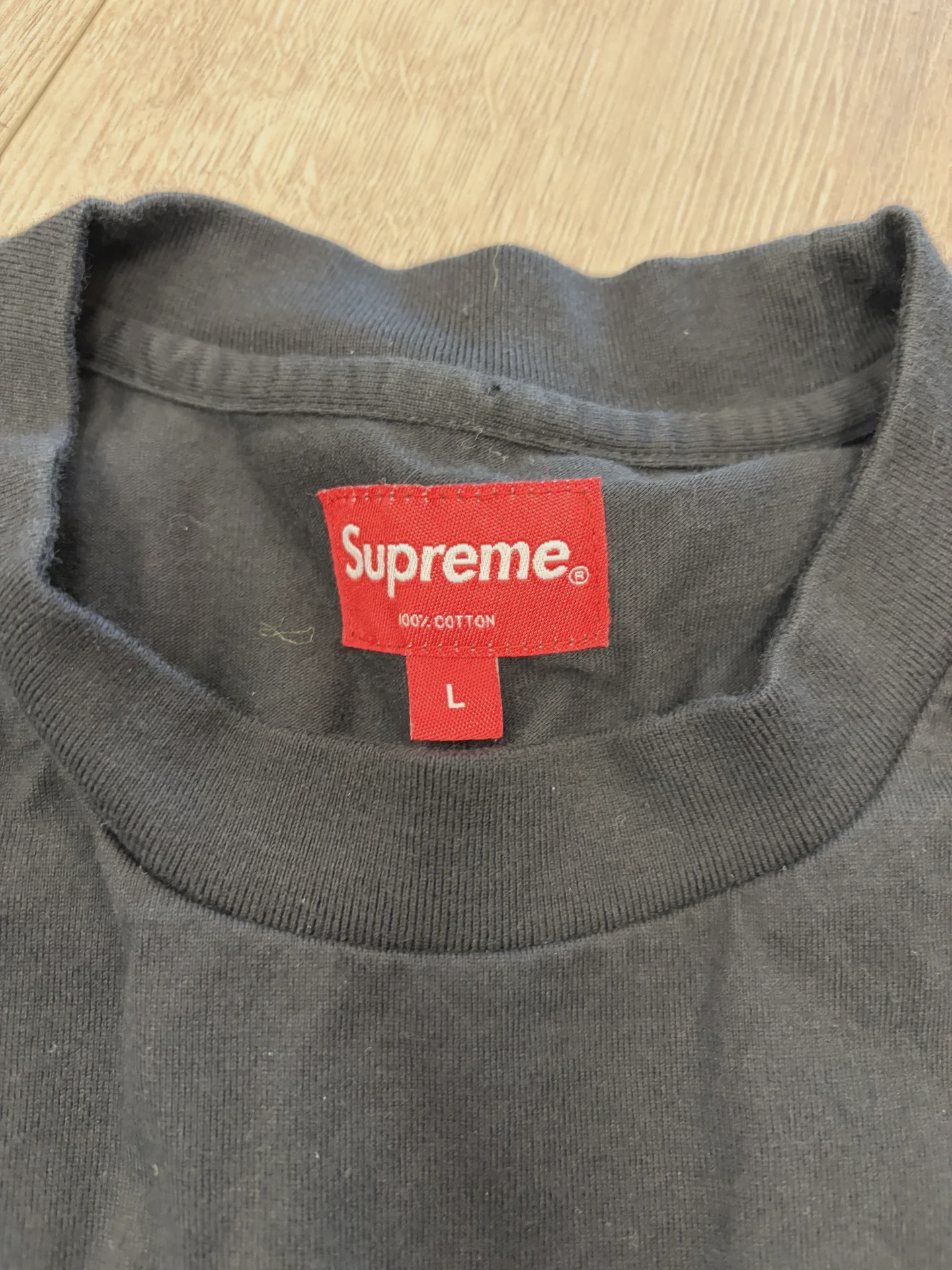 Supreme Crest L/S (Long Sleeve) Top in Black • Pre-Owned [7441] - photo 2