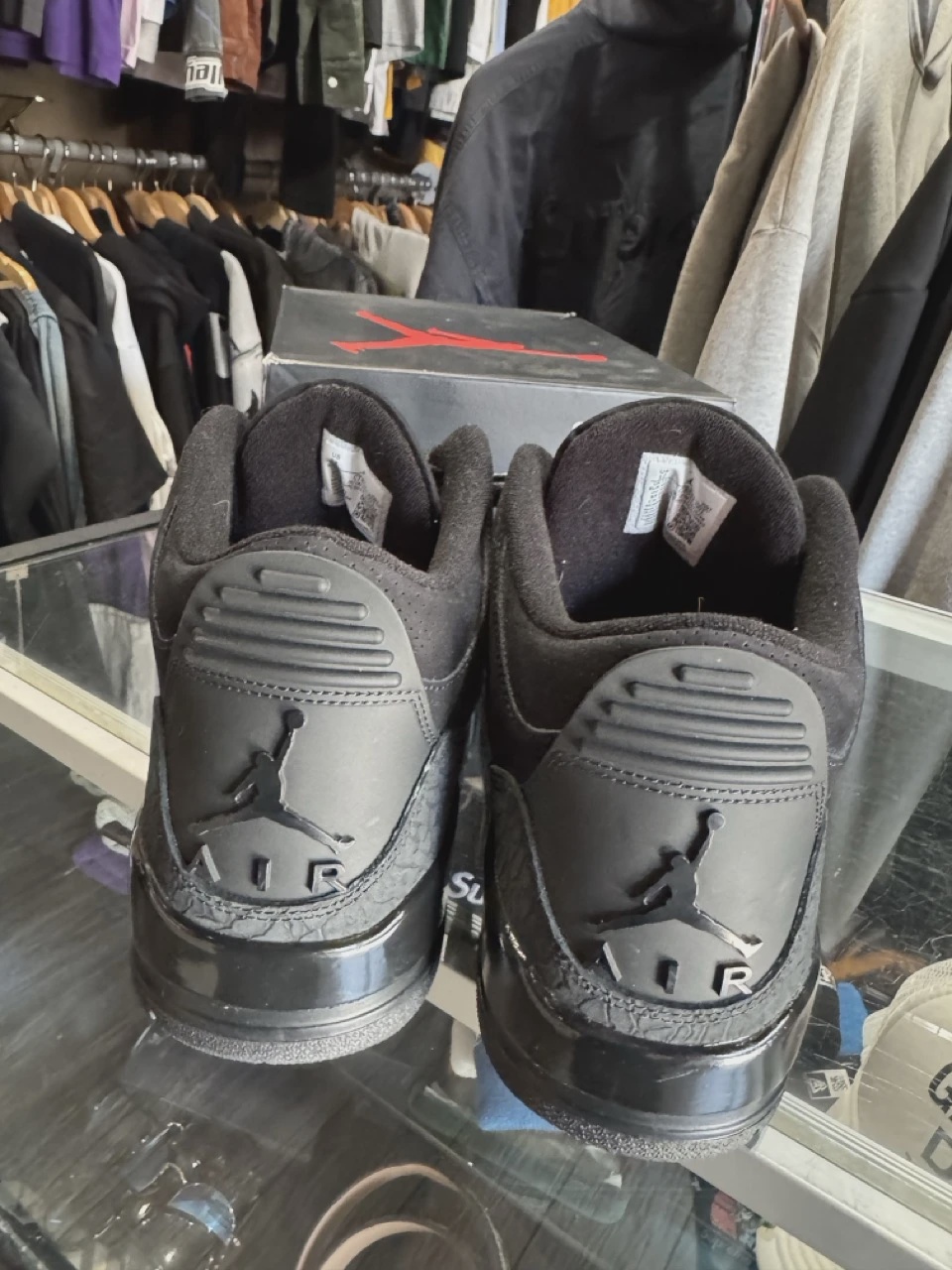 Air Jordan 3 Retro Black Cat (2025) • Pre-Owned [8396] 3