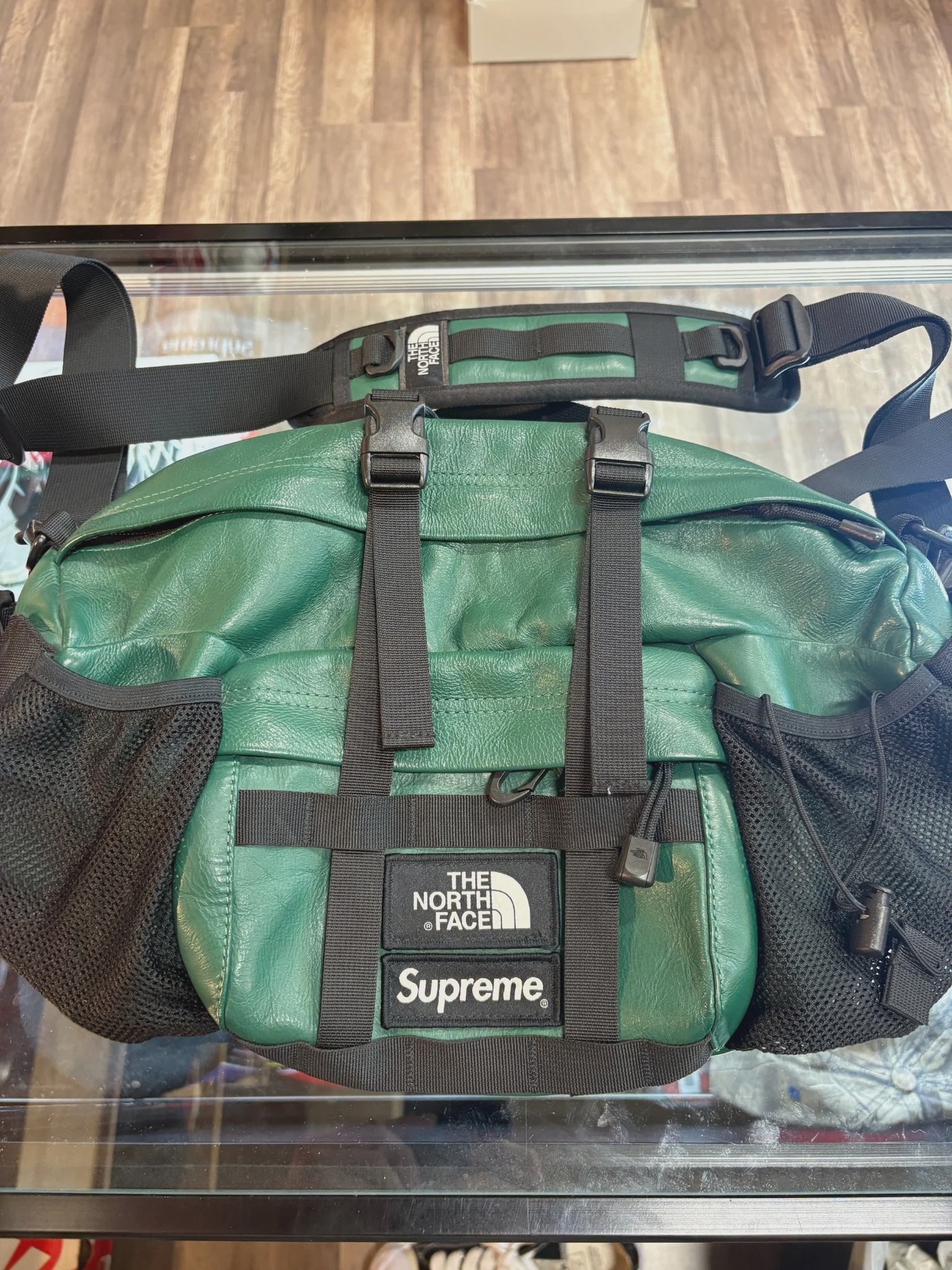Supreme Supreme North Face Leather Side Bag Green - Size One Size