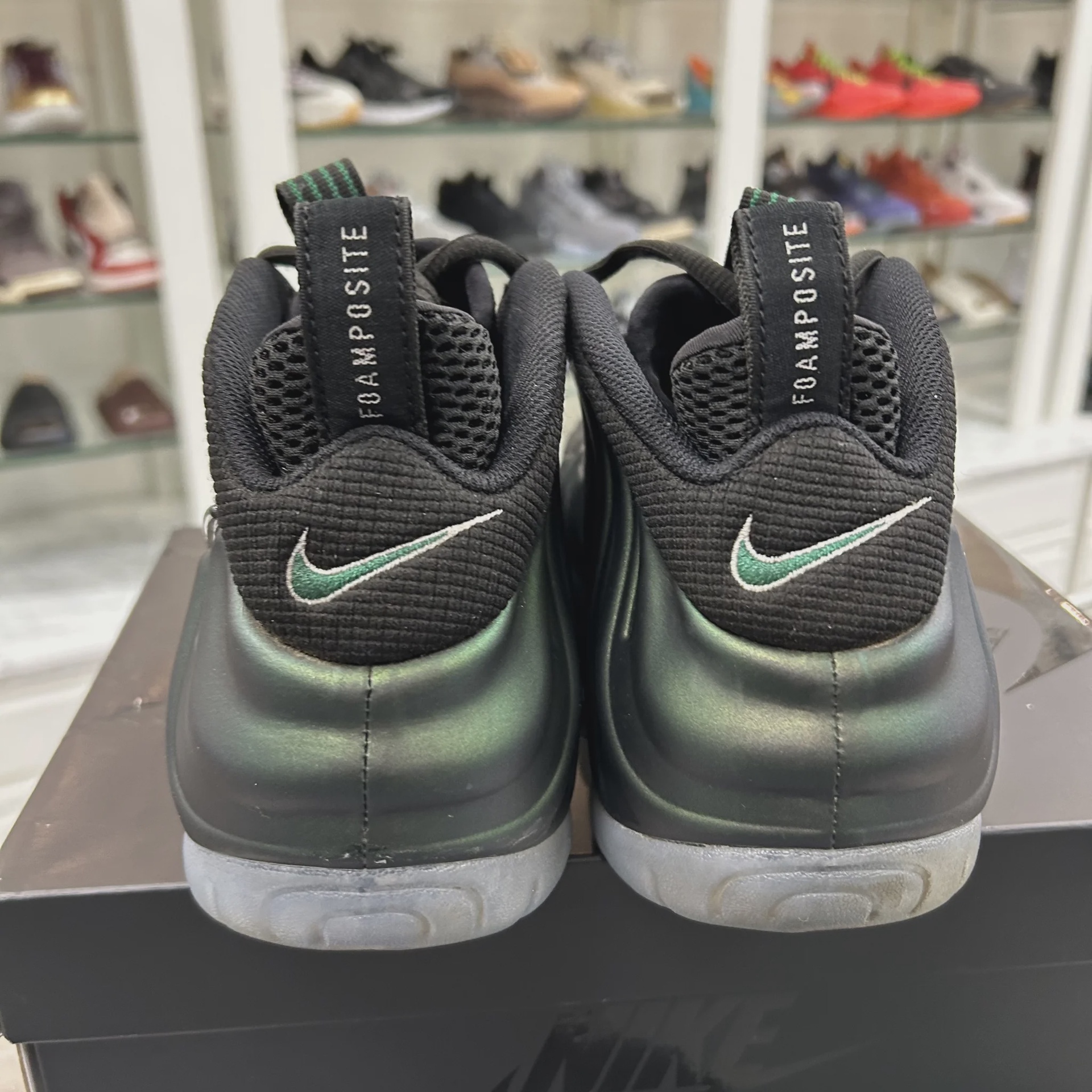 Nike Air Foamposite Pro Pine Green (2025) • Pre-Owned [7652] - photo 5