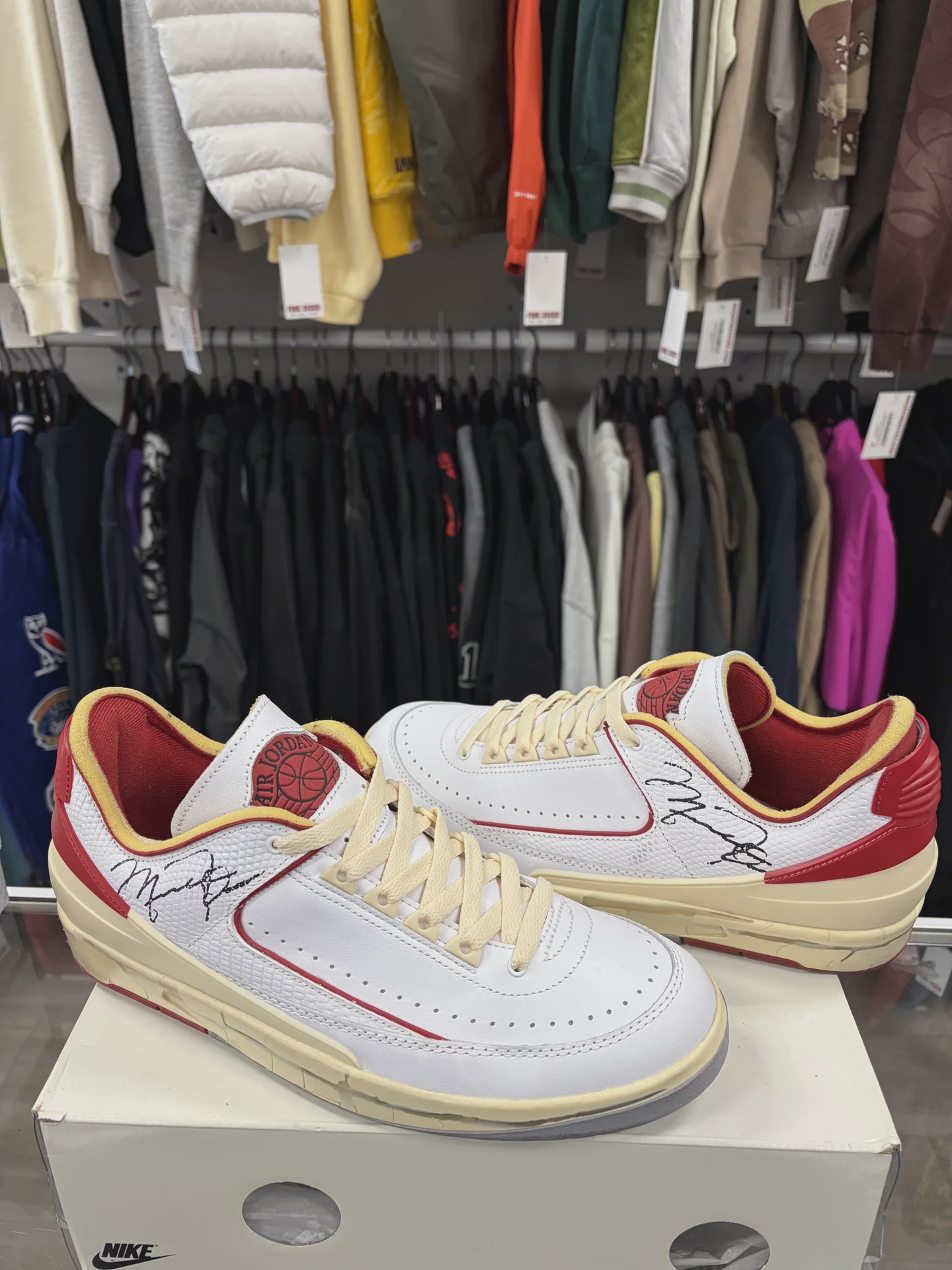 Jordan Air Jordan 2 Retro Low SP Off-White White Red - Size US M 10