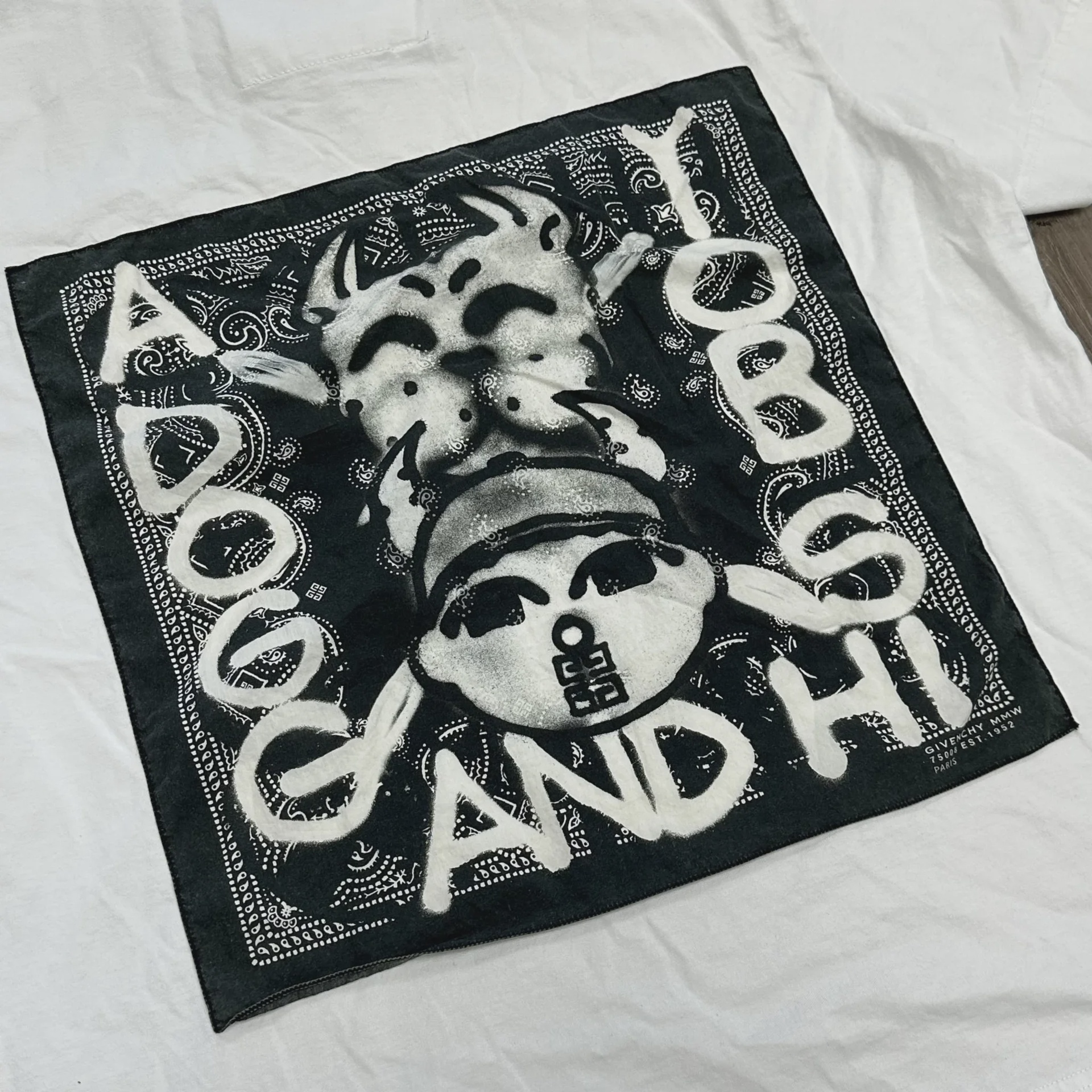 Givenchy Chito 22SS Bandana Patch T-Shirt • Pre-Owned [1886] - photo 2