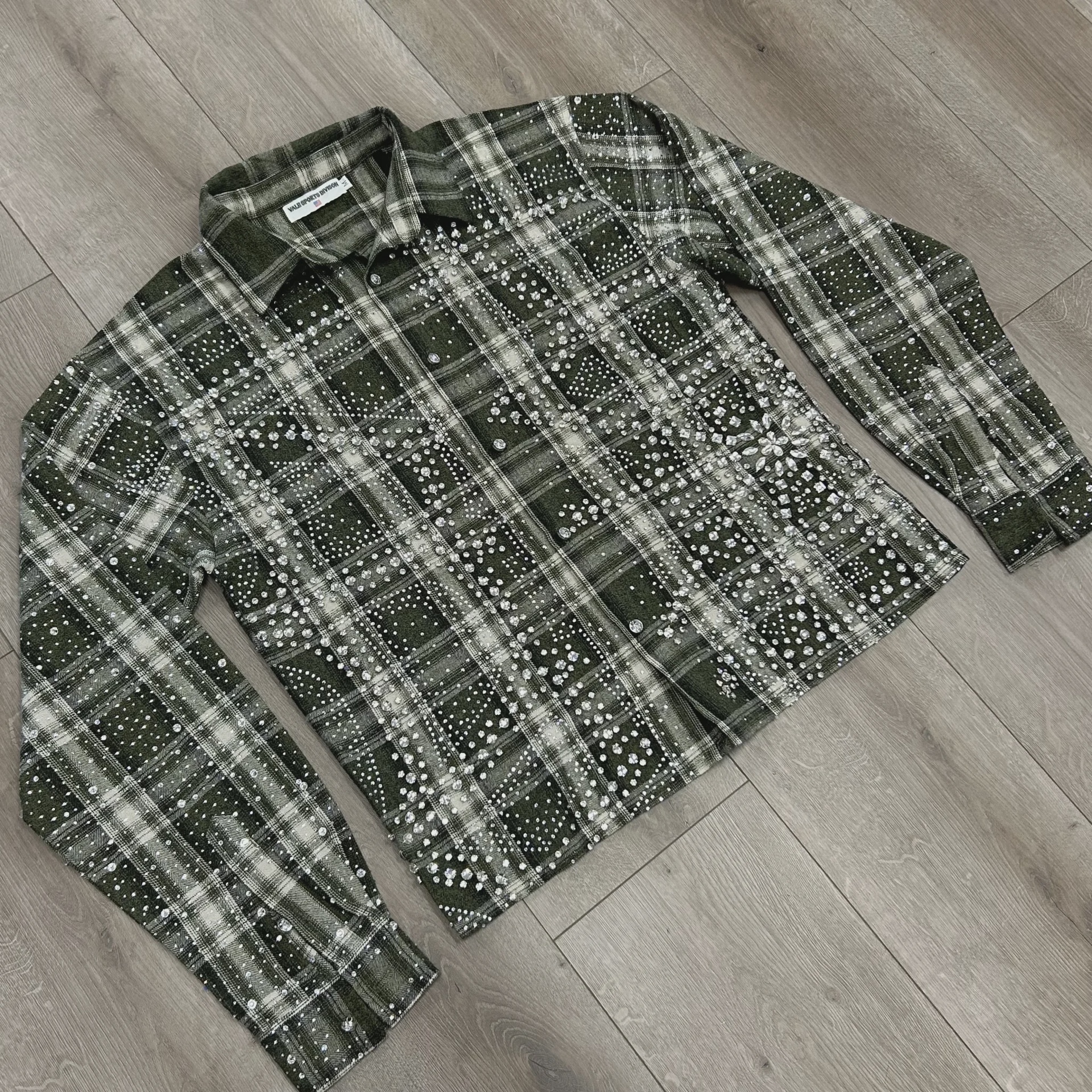 Vale Forever "Campfire" Rhinestone Flannel Shirt • Pre-Owned [9452] - photo 4