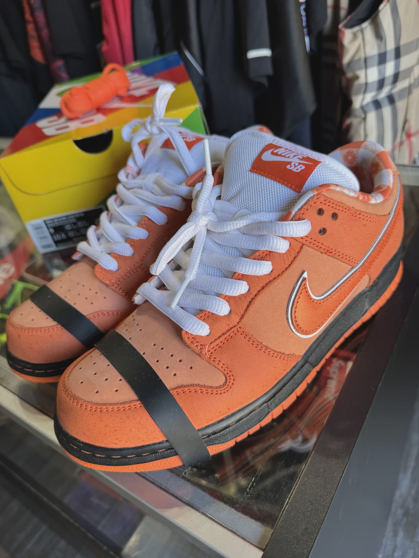 Nike SB Dunk Low Concepts Orange Lobster • Pre-Owned [2839] - photo 3