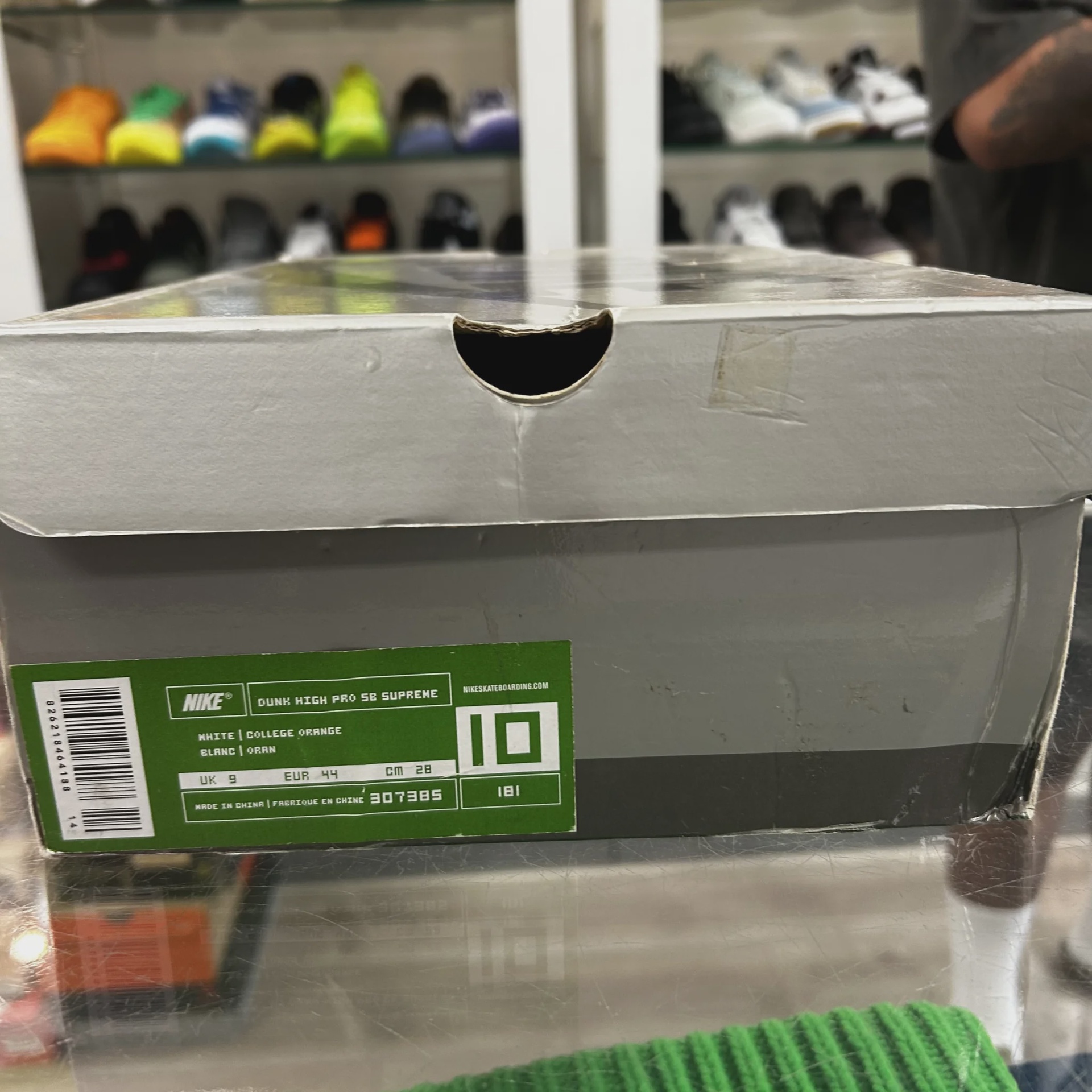 Nike Dunk High Pro SB Supreme Orange Stars • Pre-Owned [0546] - photo 3