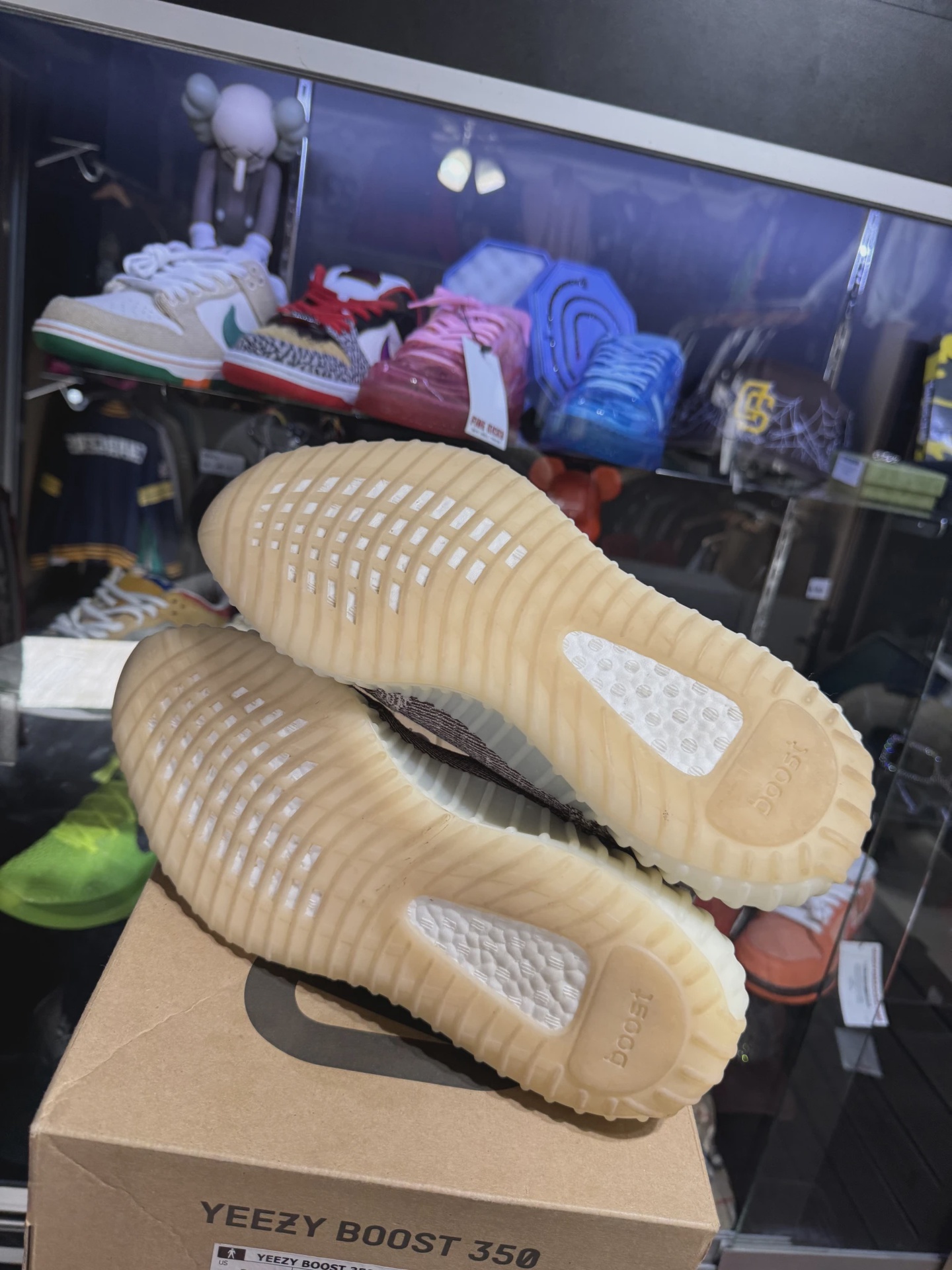 adidas Yeezy Boost 350 V2 Zyon • Pre-Owned [1082] 3