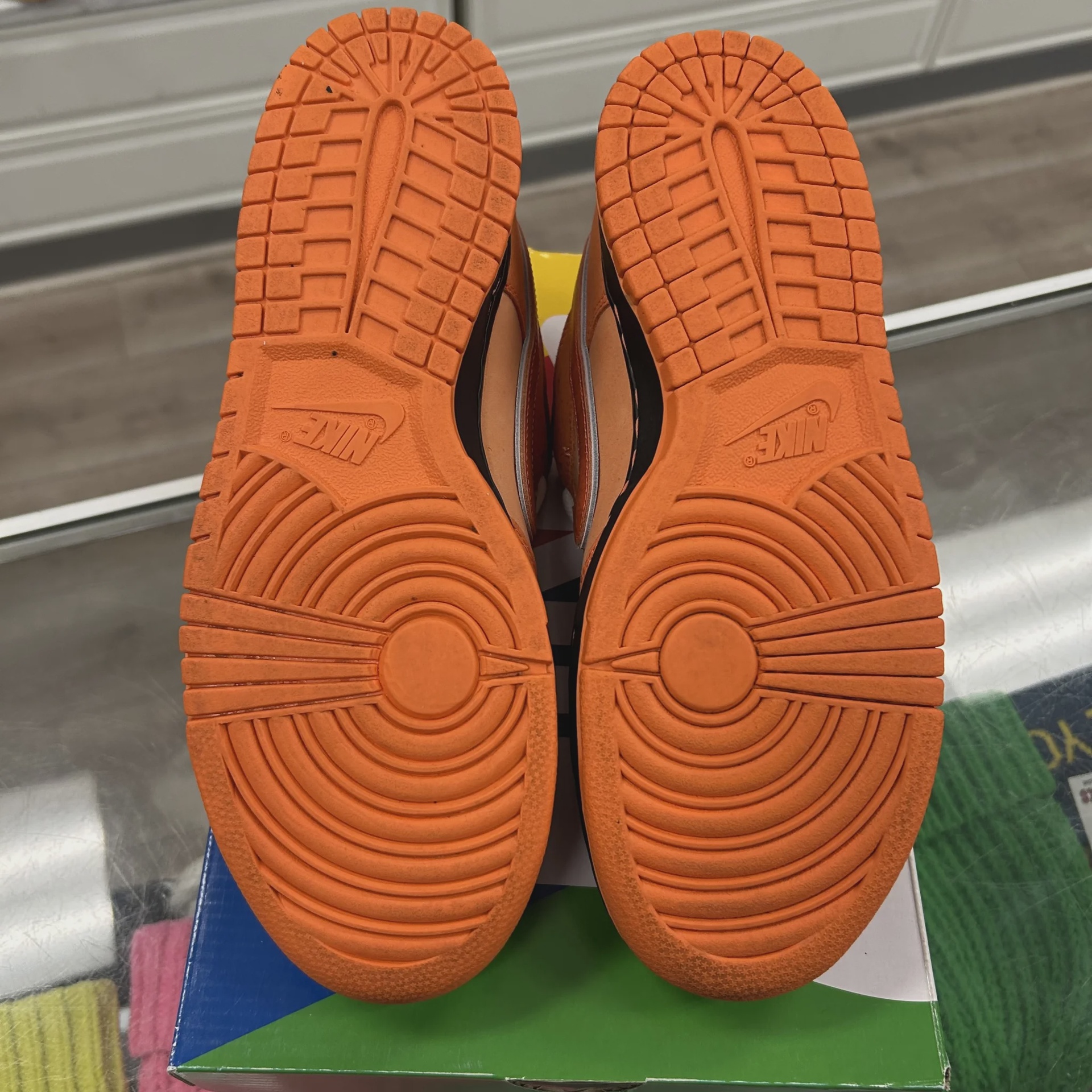 Nike SB Dunk Low Concepts Orange Lobster • Pre-Owned [0351] - photo 7