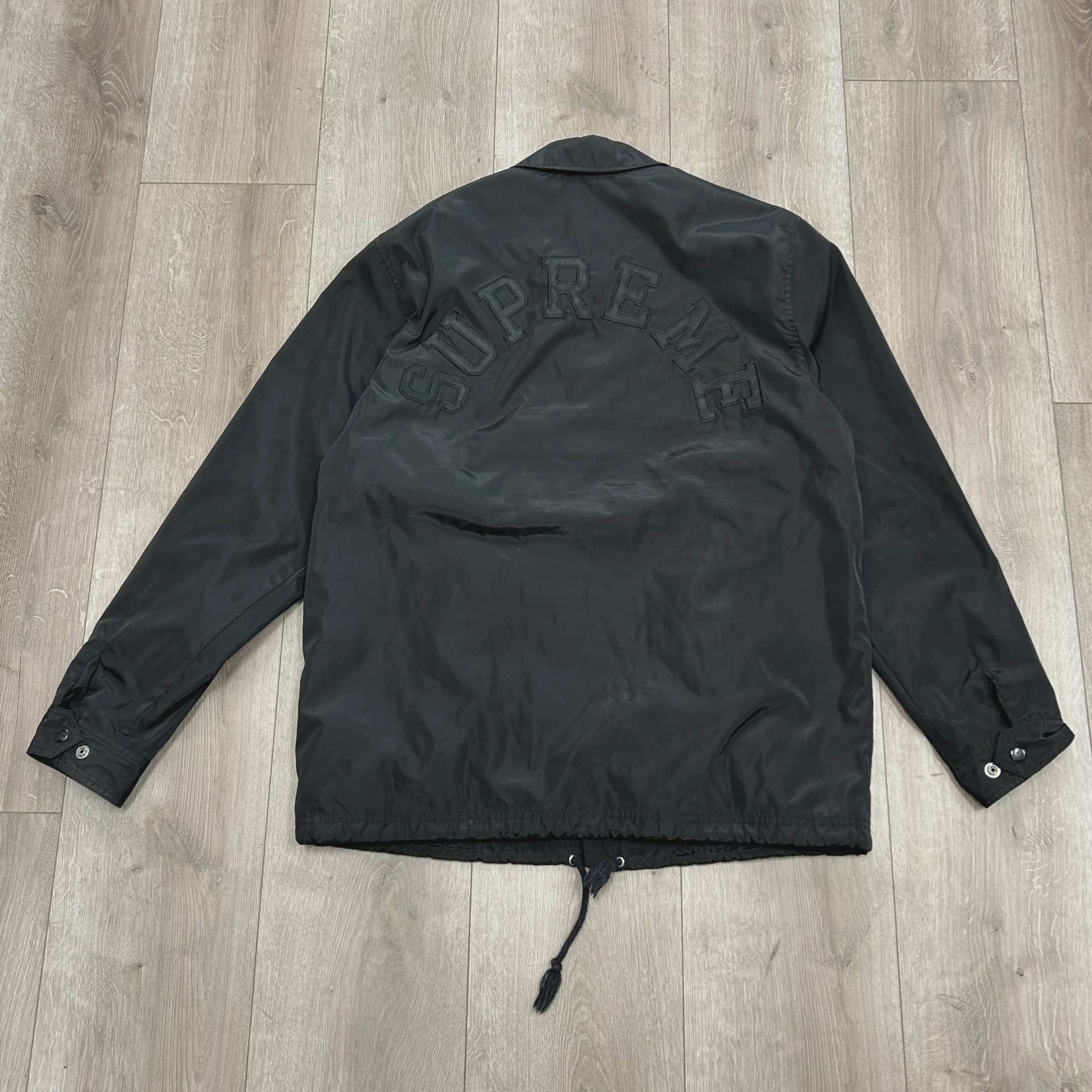 Supreme  x AntiHero Black Jacket • Pre-Owned [4488] 3