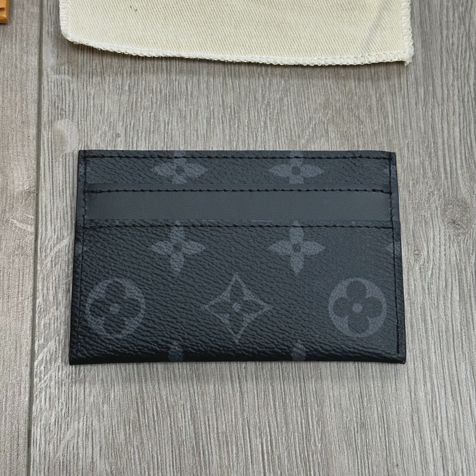 Louis Vuitton Double Card Holder 'Black Monogram Eclipse Canvas' • Brand New [7628] - photo 2