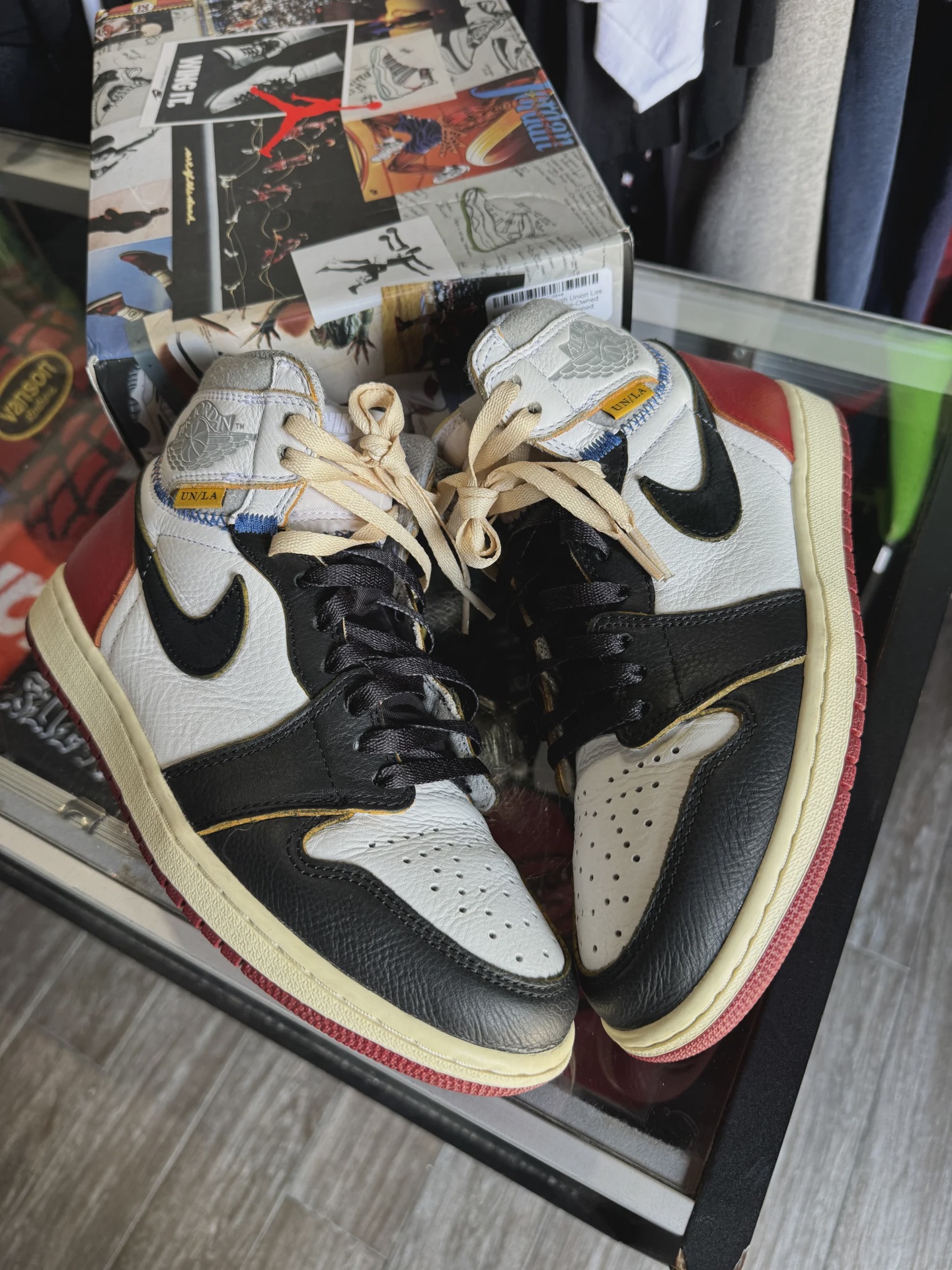 Jordan Air Jordan 1 Retro High Union Los Angeles Black Toe - Size US M 8