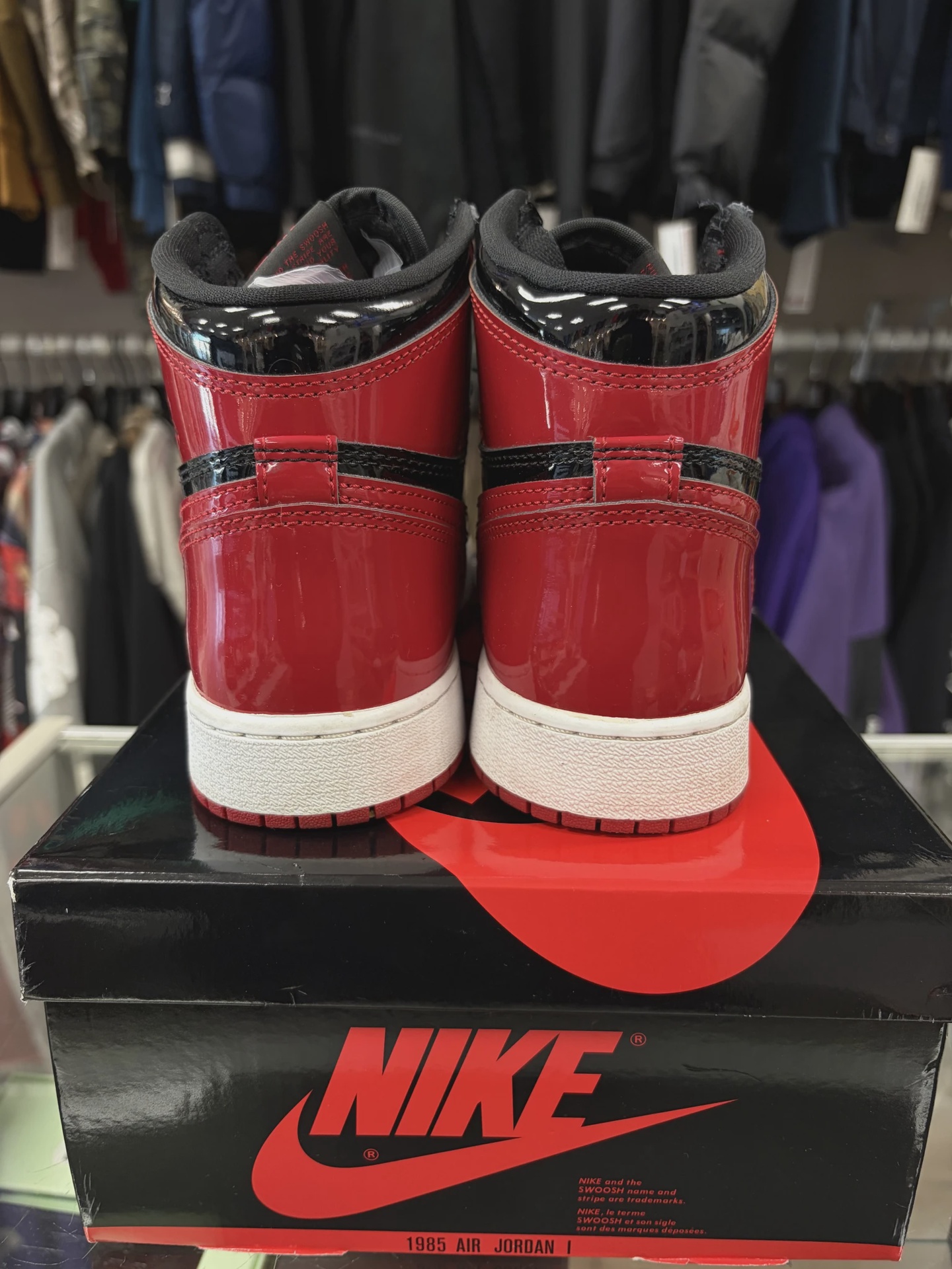 Air Jordan 1 Retro High Original Patent Black Red (Grade School) • Pre-Owned [4634] 3